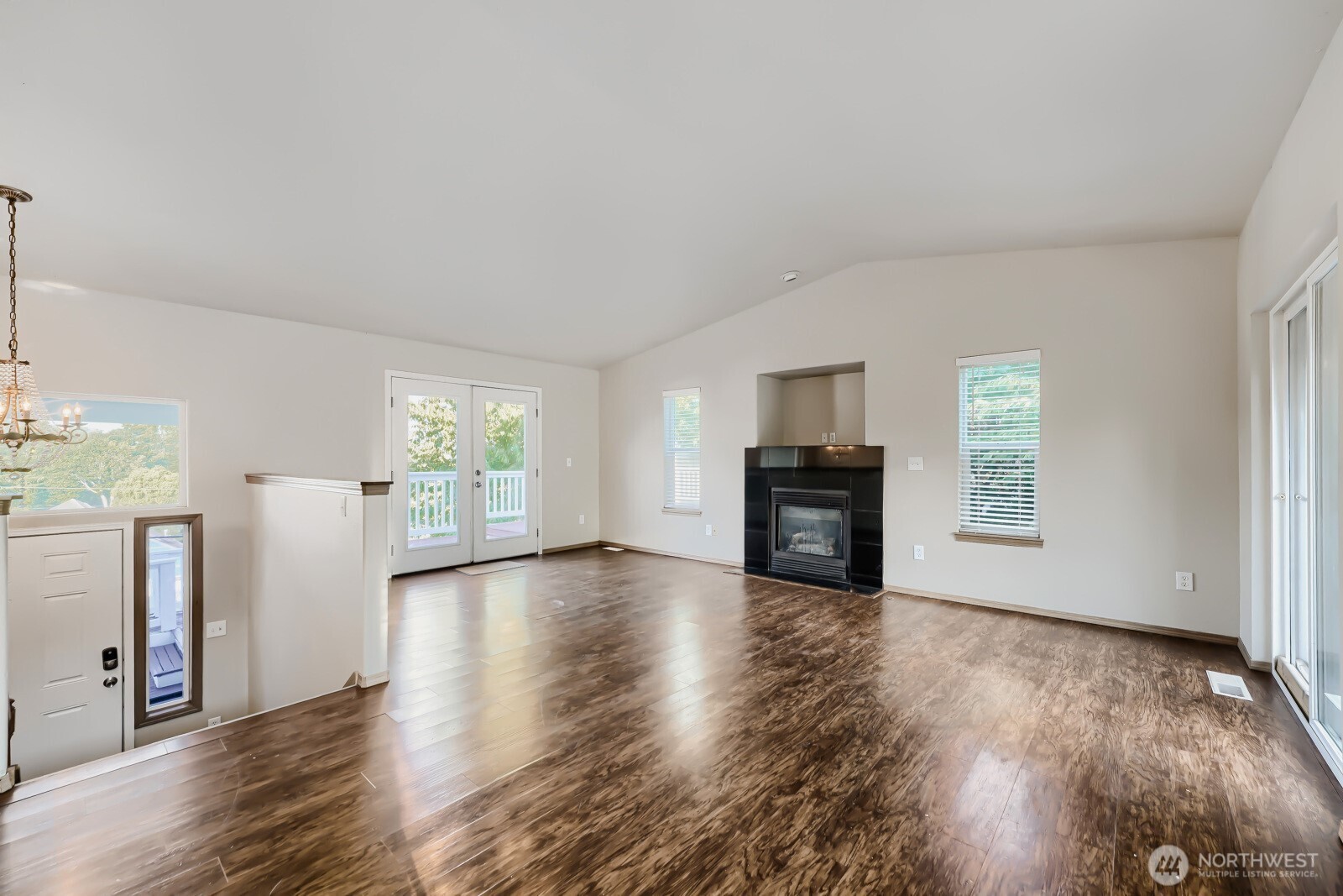 1312 Browns Point Boulevard Property Photo 5