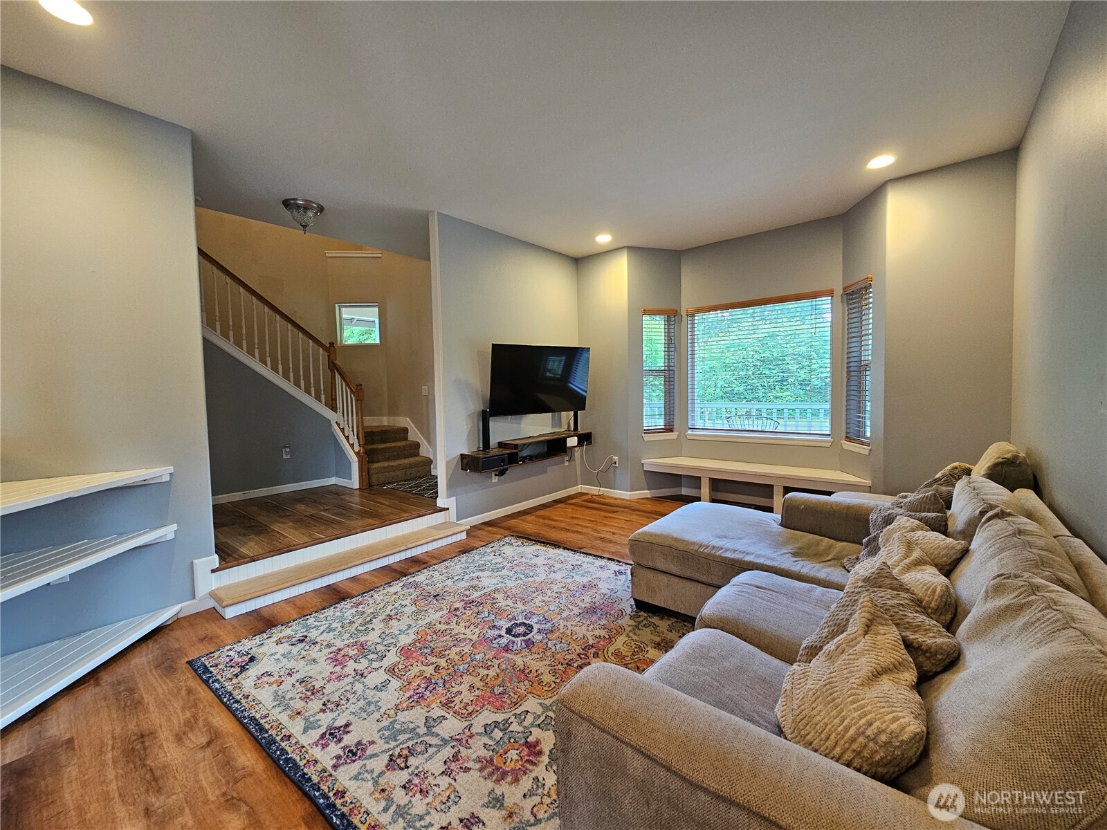 55 Allen Road Property Photo 7