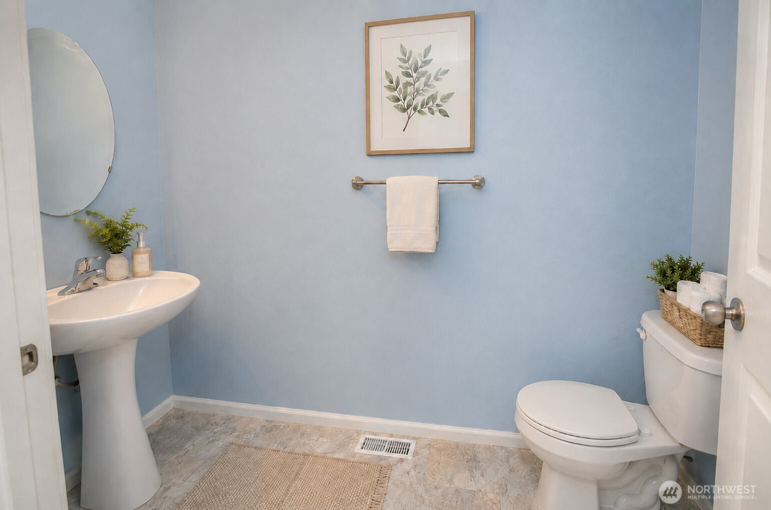 784 Ebbets Drive Property Photo 8