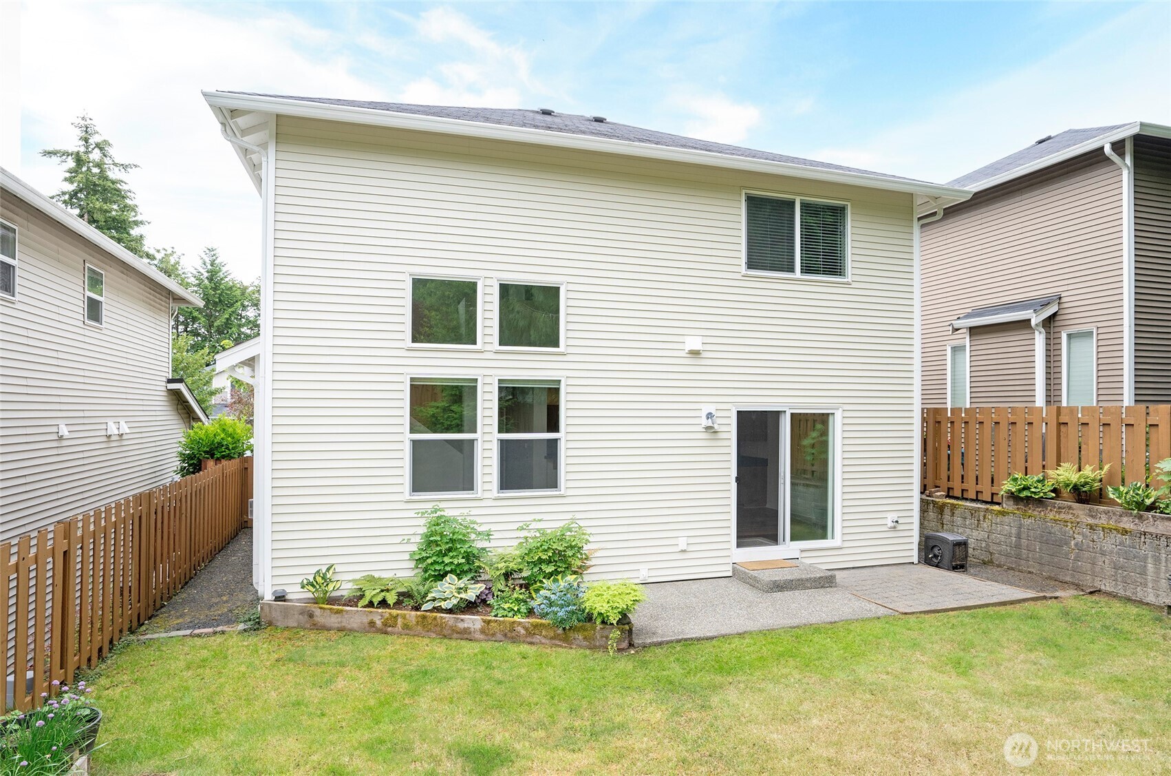 784 Ebbets Drive Property Photo 25