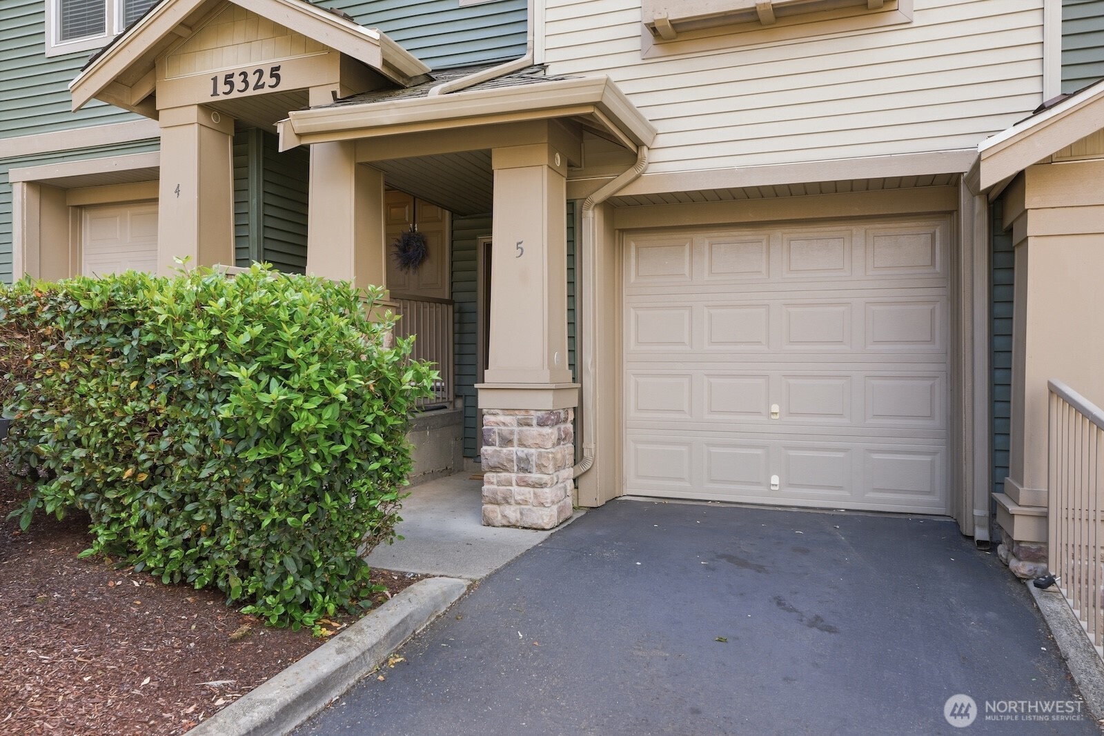 15325 Se 155th Place J5 Property Photo 3