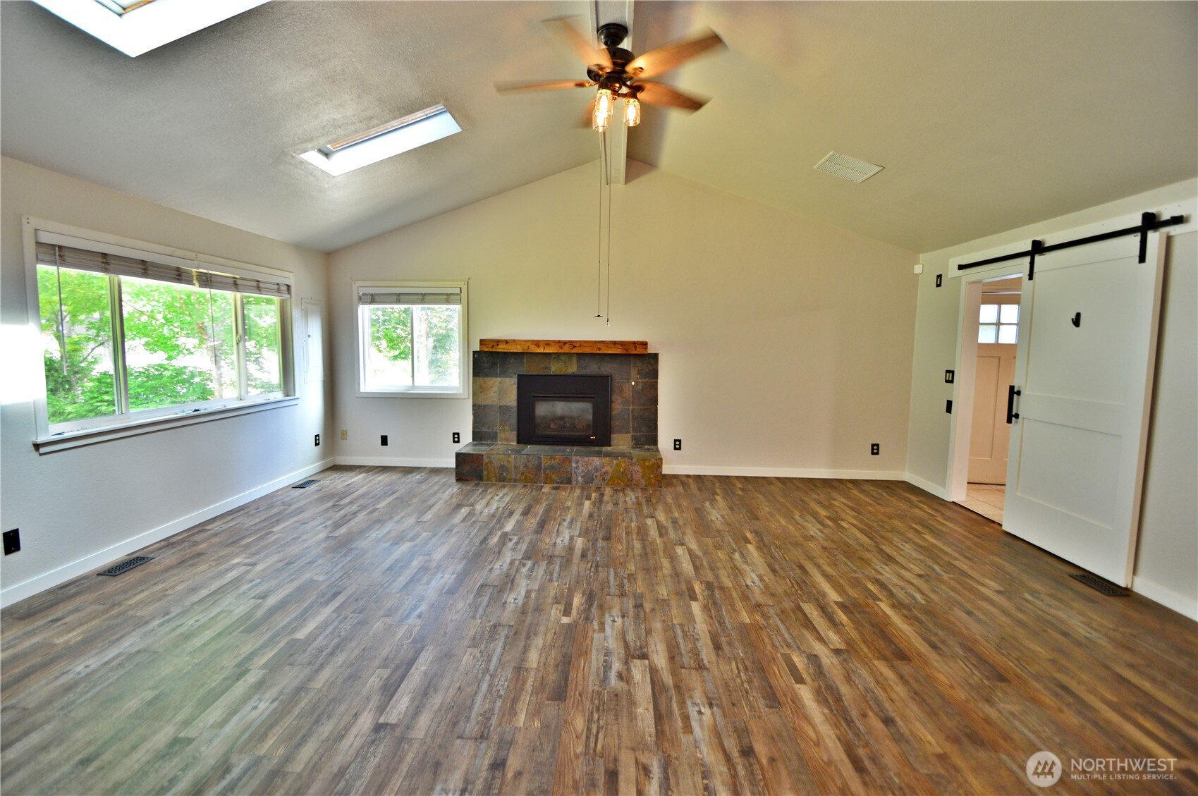 4830 Beverly Drive Property Photo 6