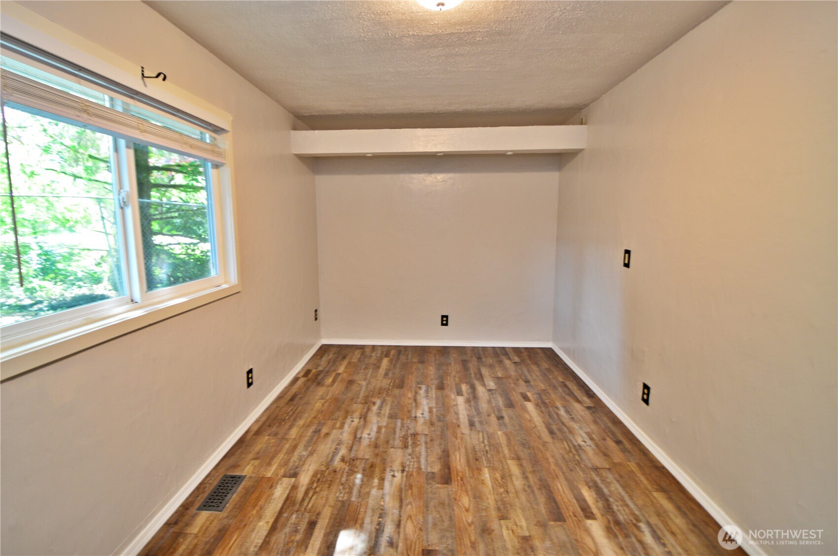 4830 Beverly Drive Property Photo 10