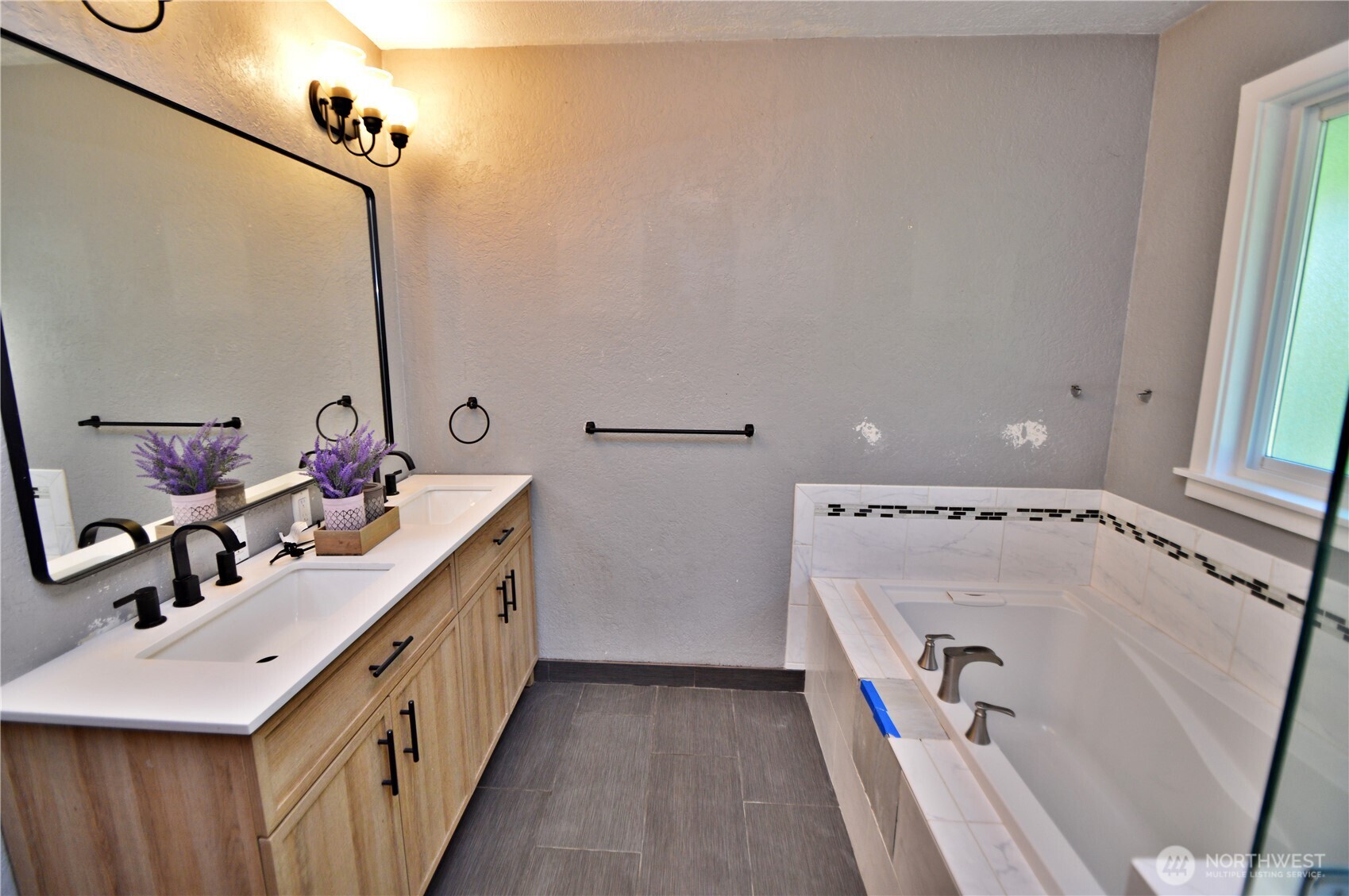4830 Beverly Drive Property Photo 12