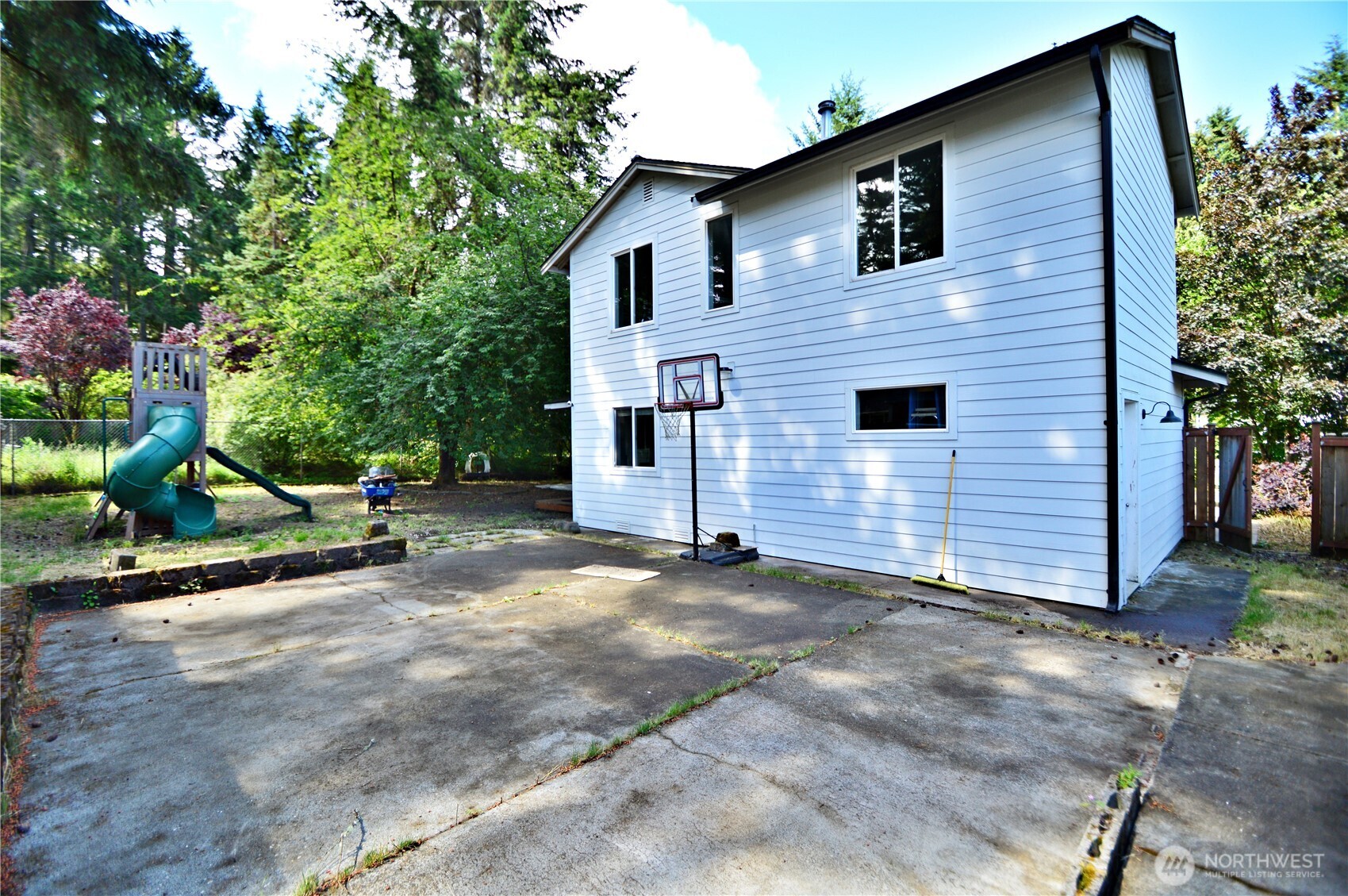 4830 Beverly Drive Property Photo 21