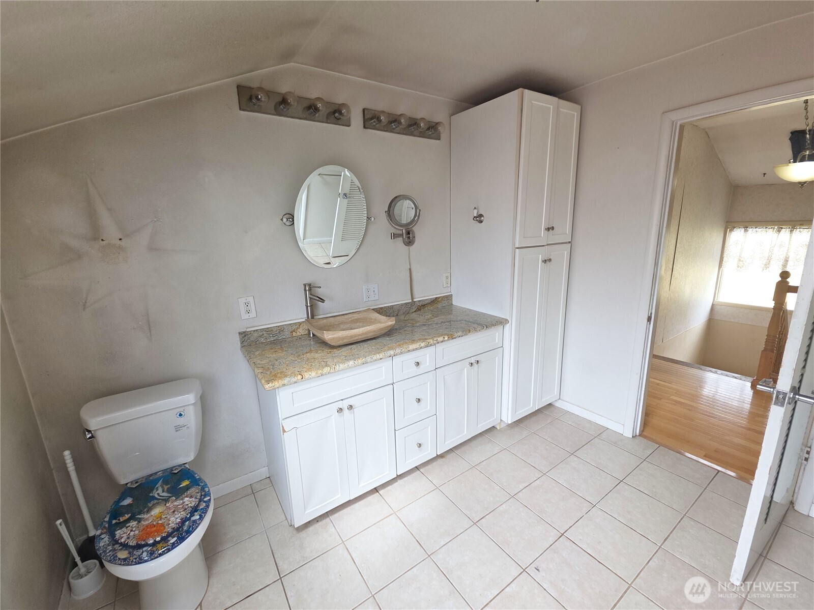2016 W 6th Property Photo 20