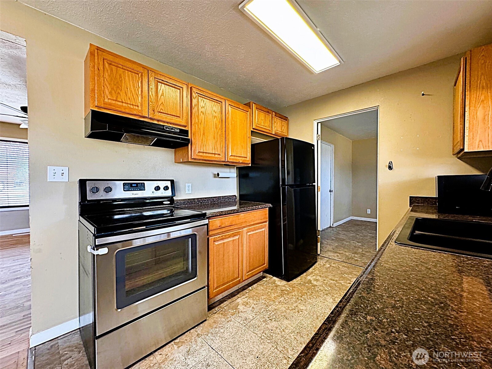 1103 S Evergreen Drive Property Photo 7