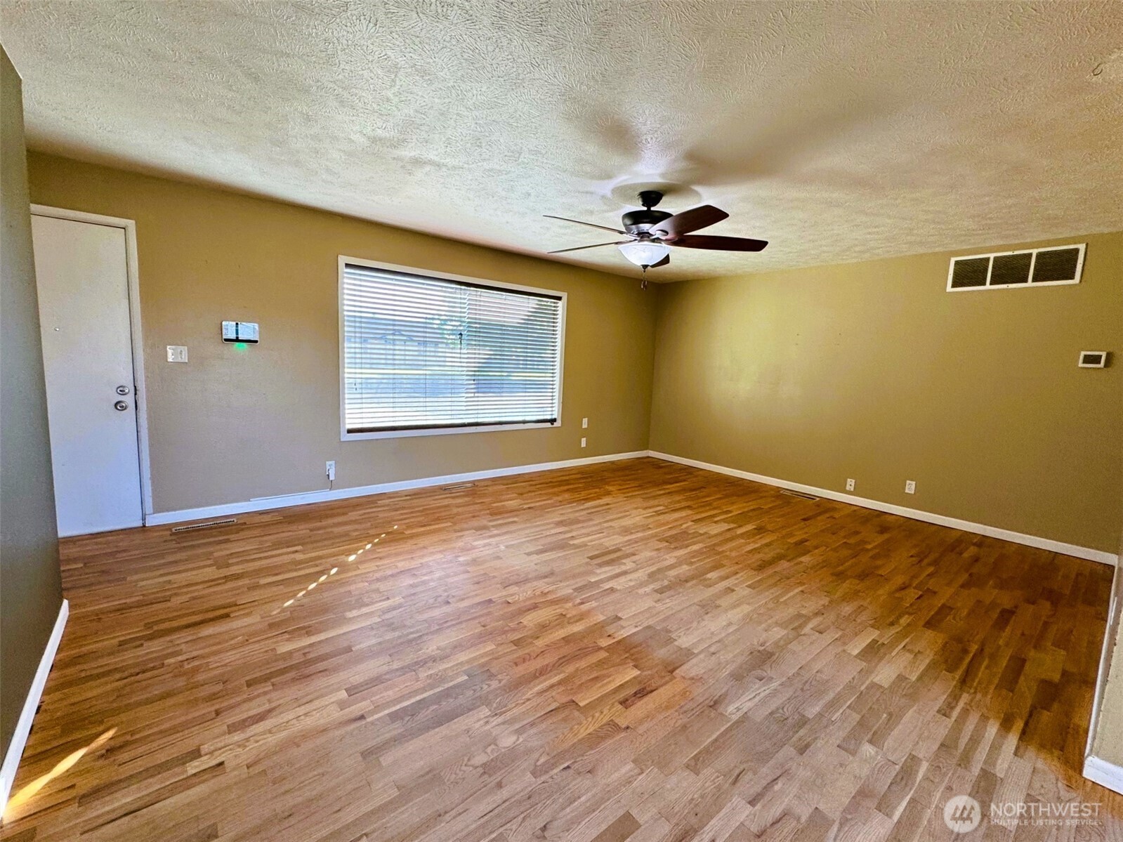 1103 S Evergreen Drive Property Photo 10