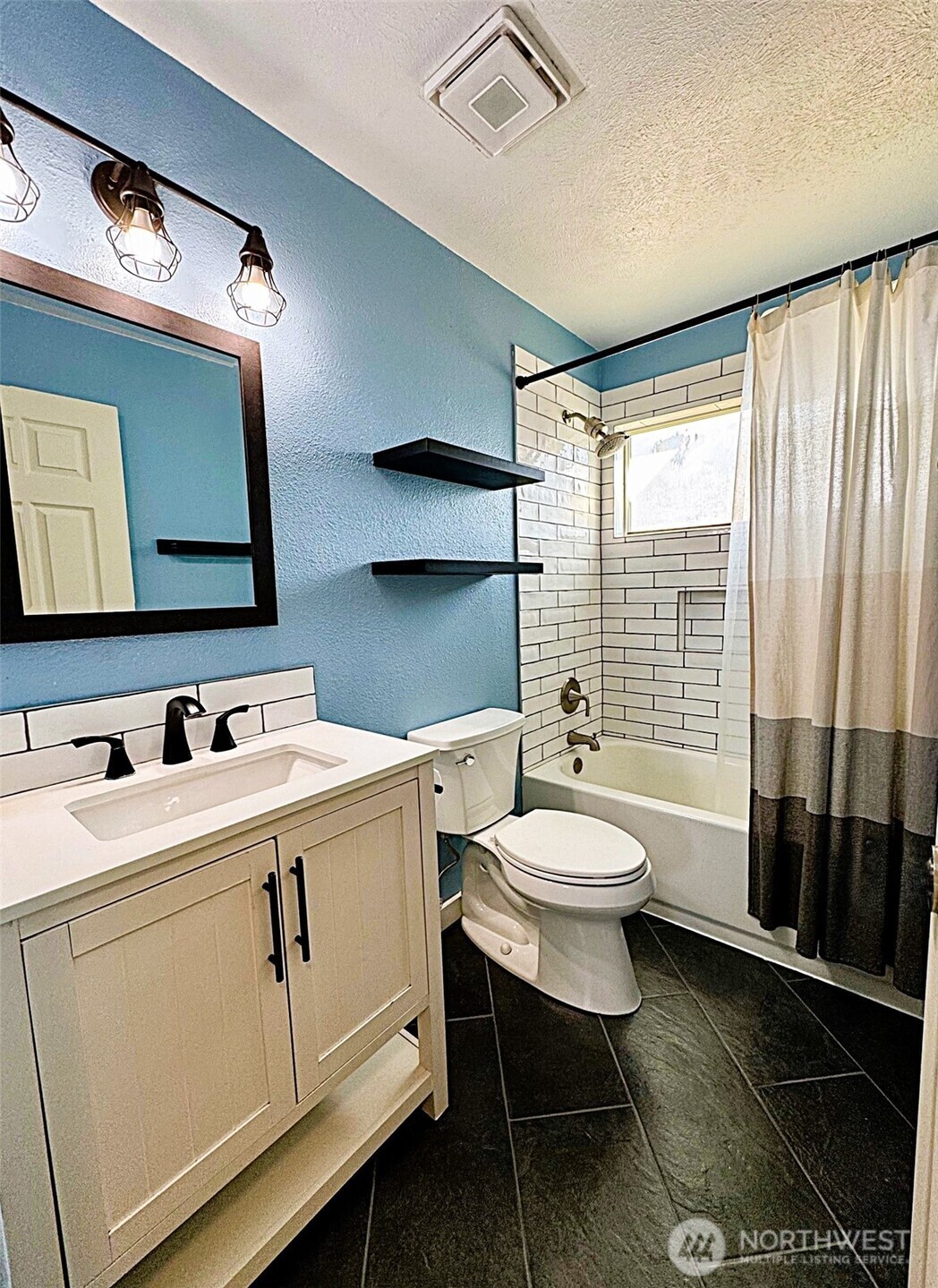 1103 S Evergreen Drive Property Photo 14