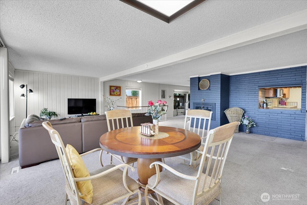 15402 Rose Road Property Photo 8