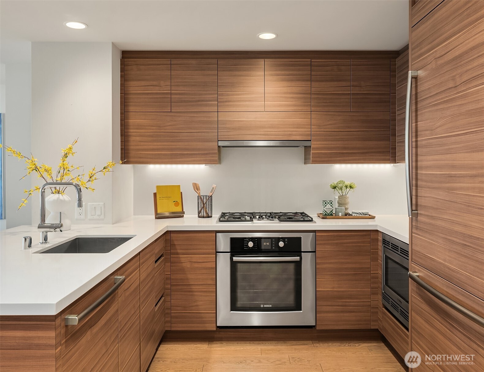 588 Bell Street 2408s Property Photo 12