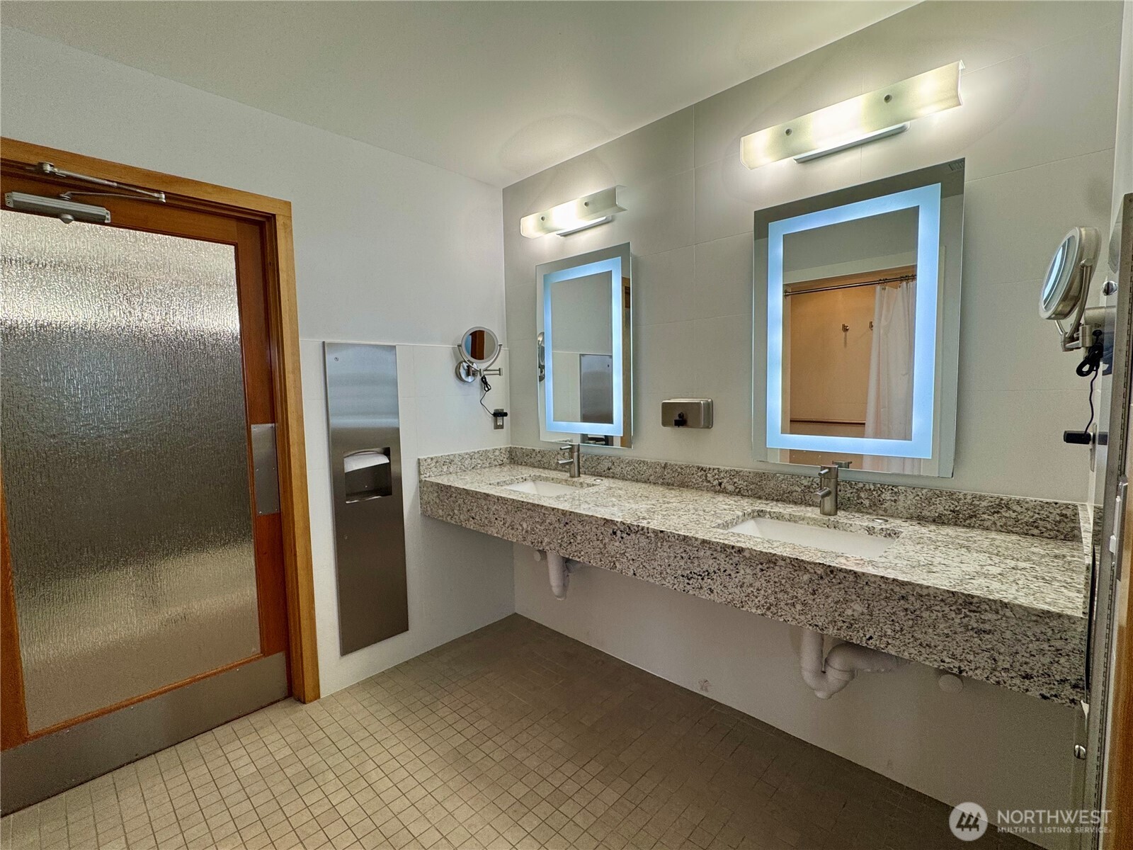 141 Parfitt Way #b12 Property Photo 19