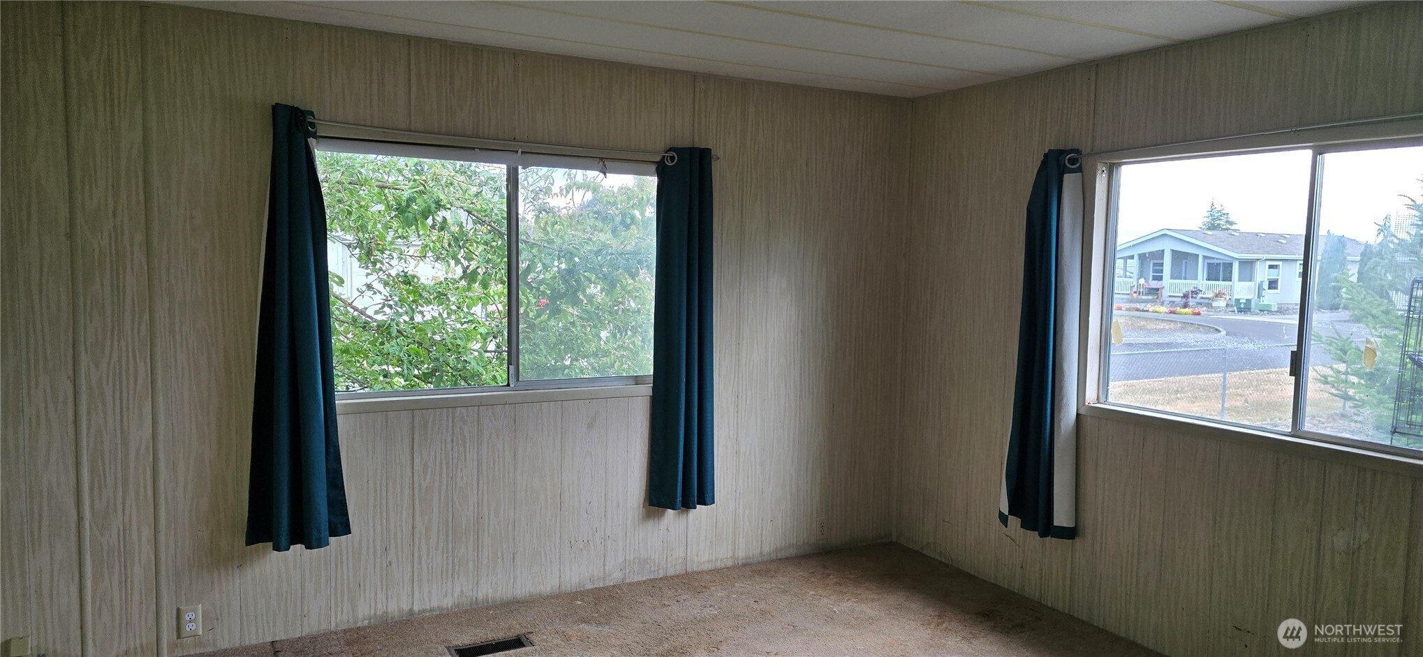 13 Juniper Estates Property Photo 14