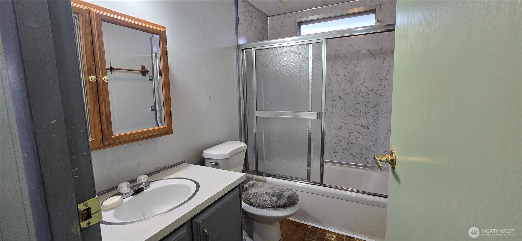 13 Juniper Estates Property Photo 18