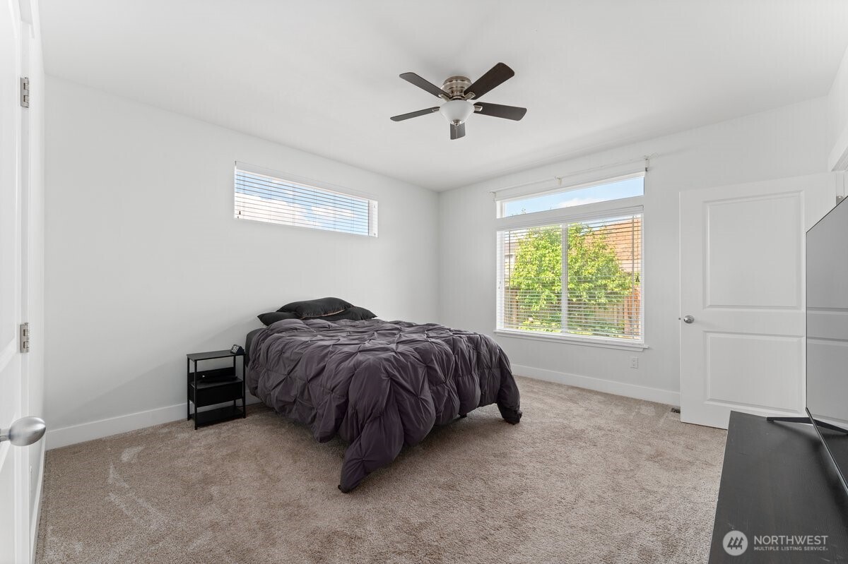 1020 Crest Loop Property Photo 15