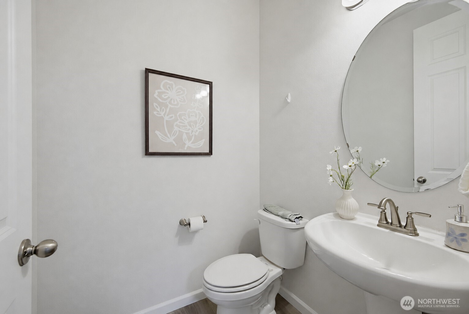 956 E Rawson Avenue Property Photo 15