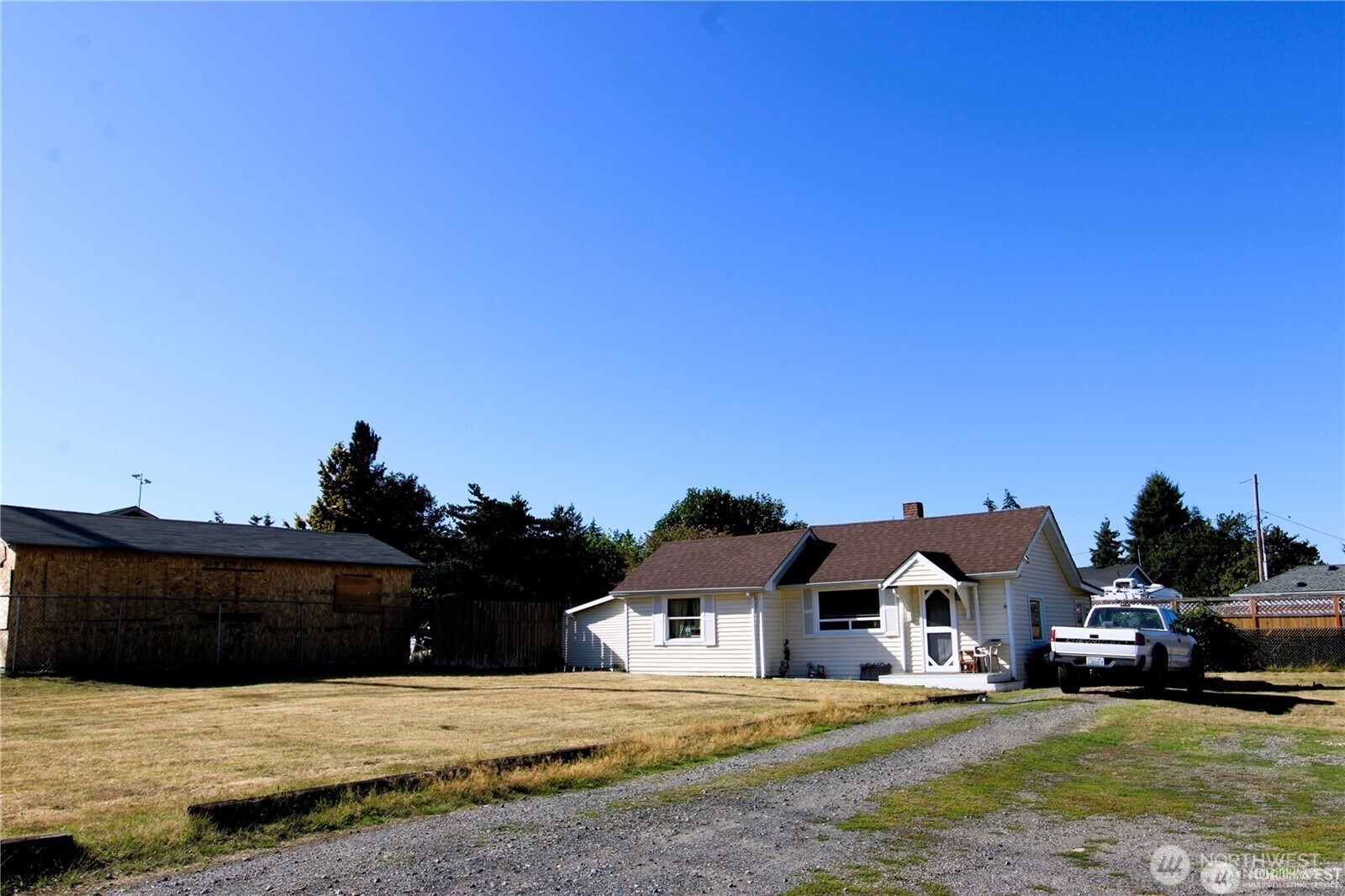 1219 &1229 E 72nd Property Photo 11