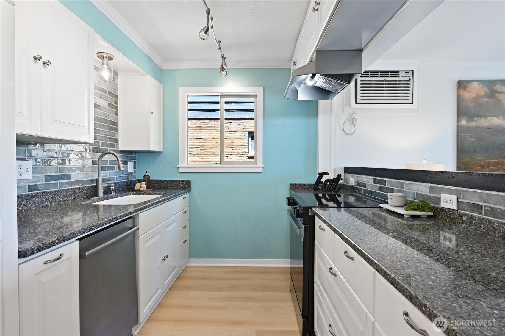 4219 Whitman Avenue 4 Property Photo 6