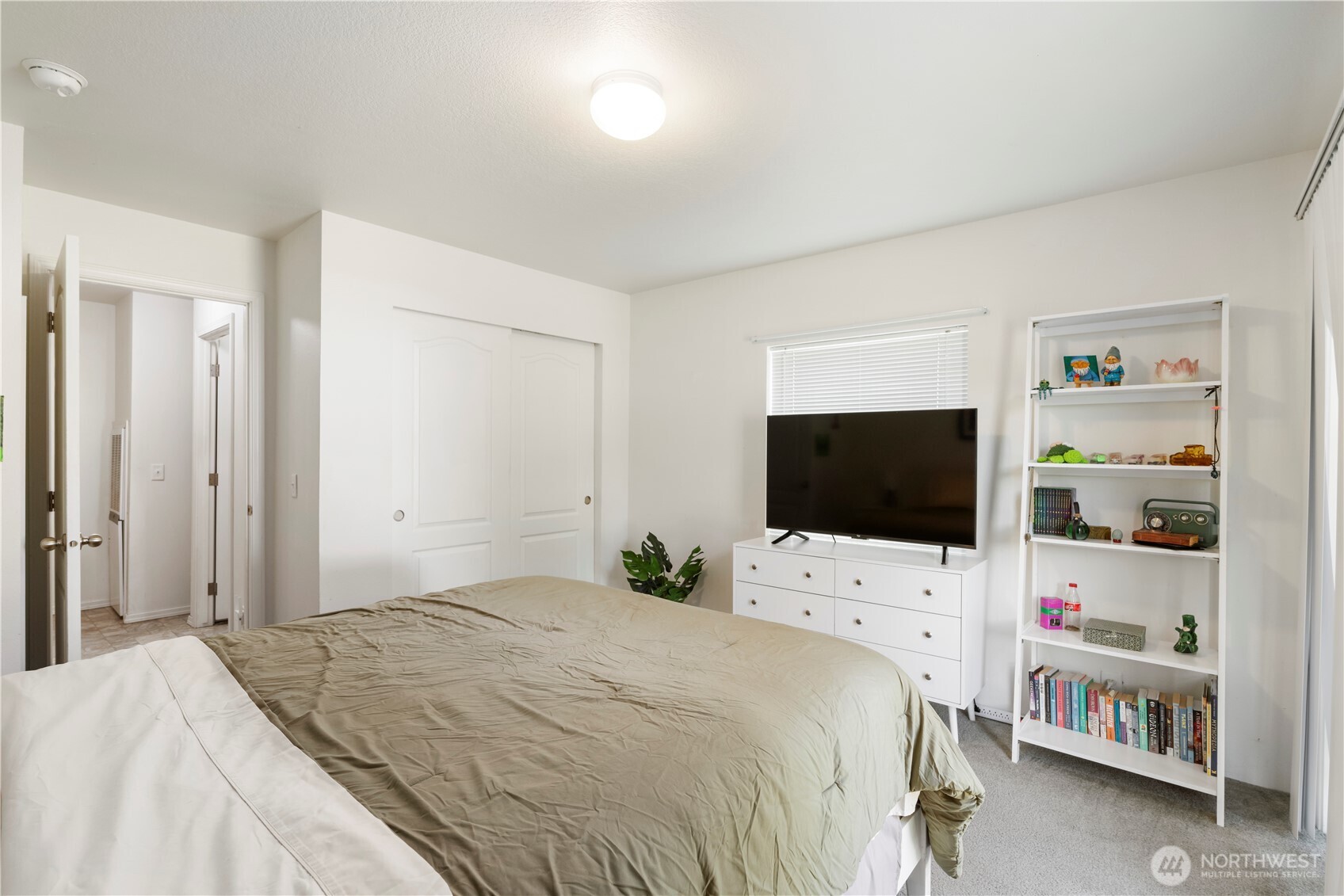 611 Cedar Avenue 6 Property Photo 11