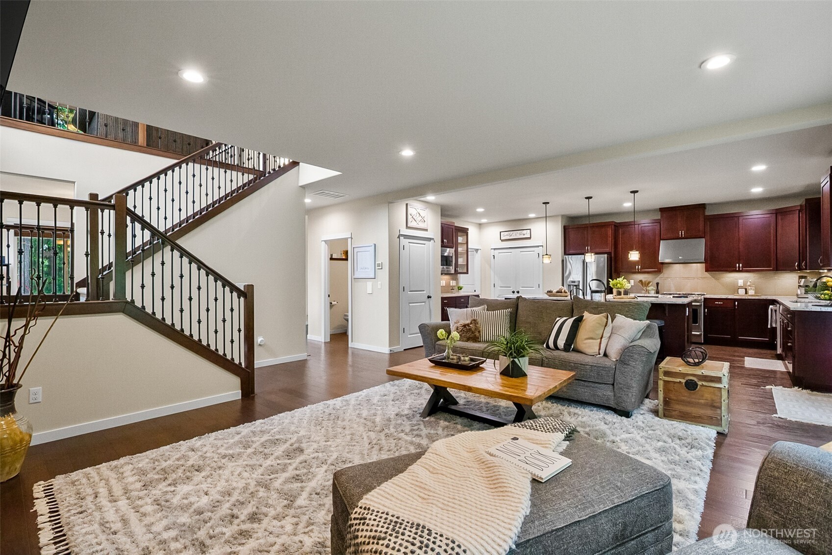 10910 204th Avenue Property Photo 9