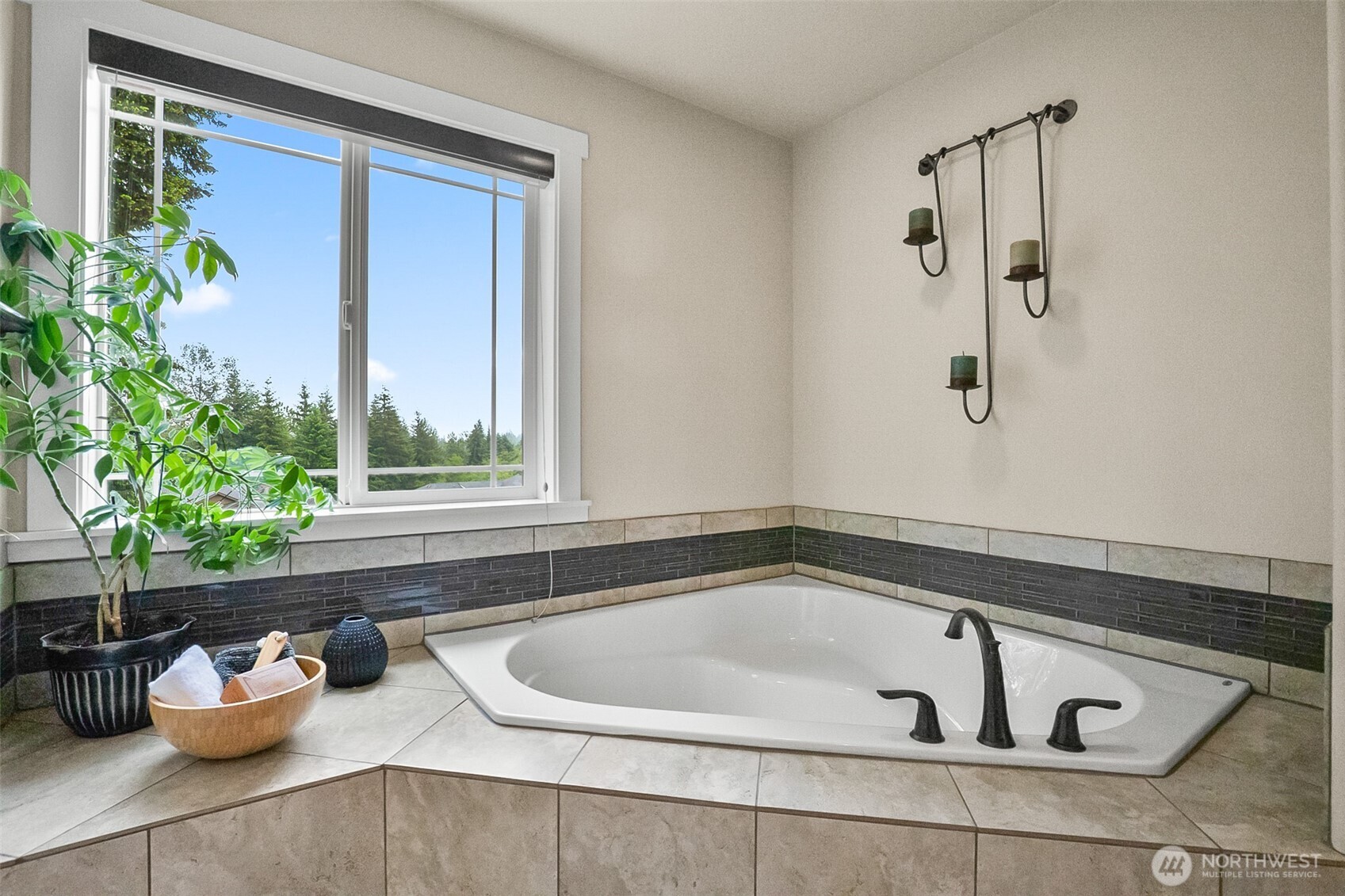 10910 204th Avenue Property Photo 22