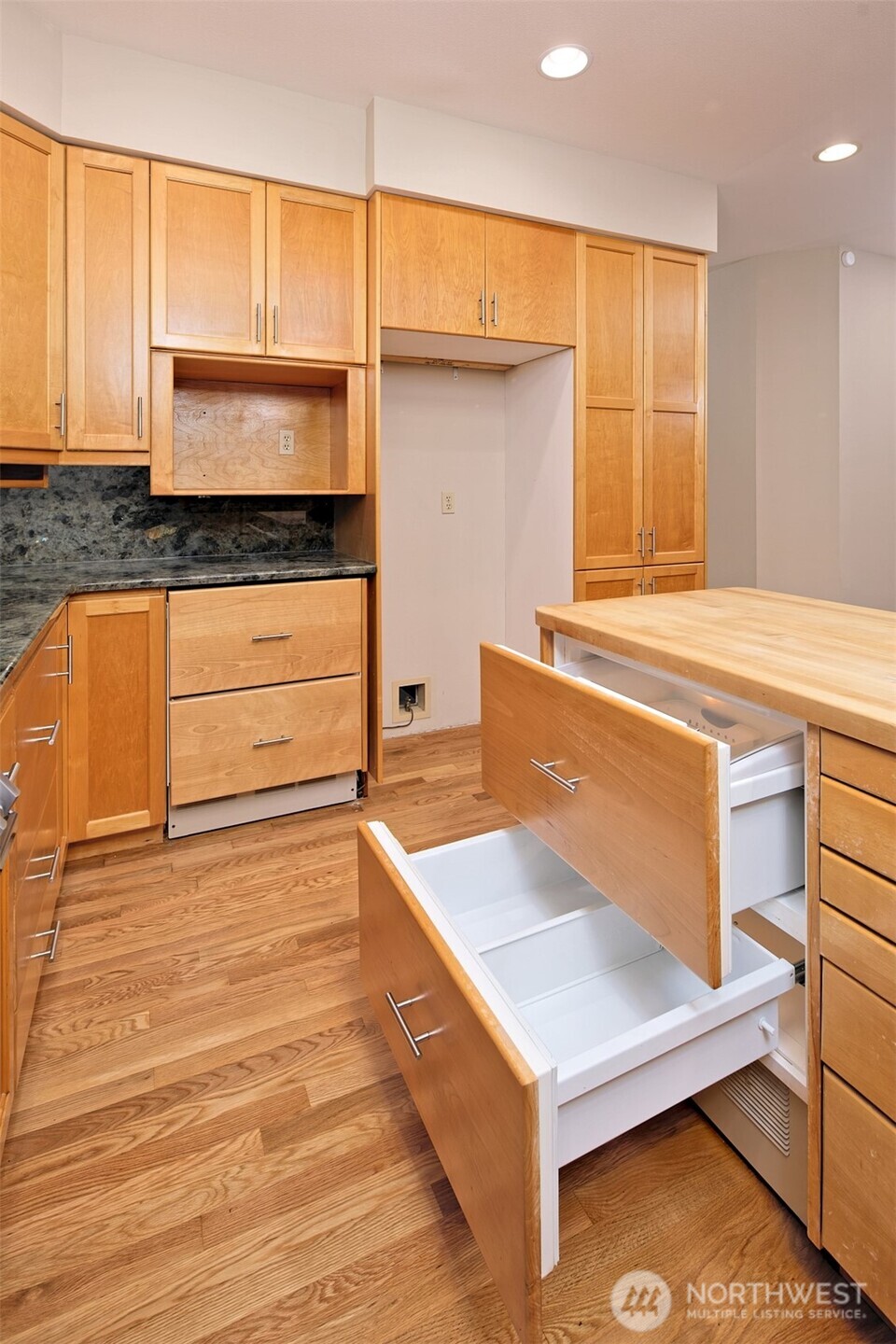 898 Se Dahman Road Property Photo 13