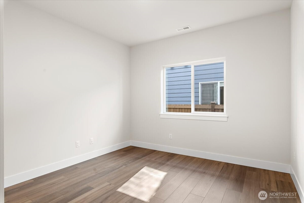 17921 Sunset Road Property Photo 7