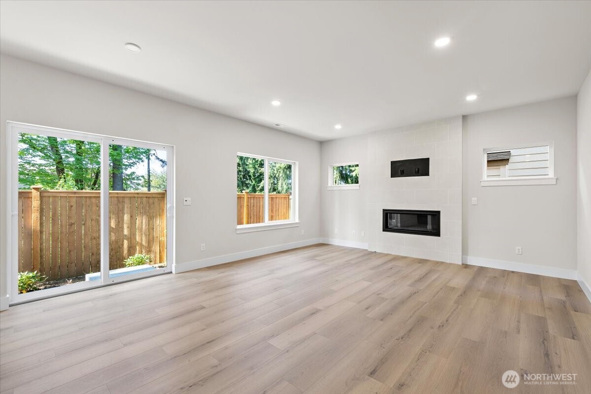 17915 Sunset Road Property Photo 15