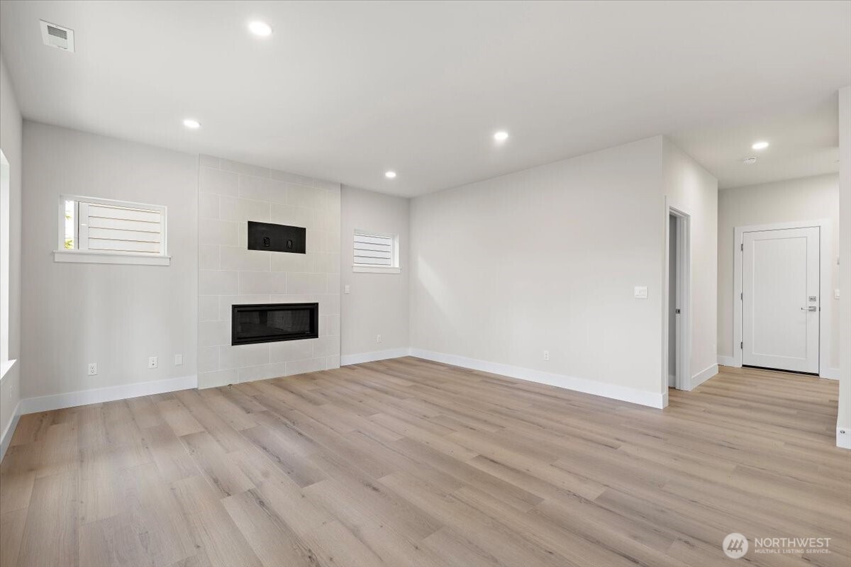 17915 Sunset Road Property Photo 16