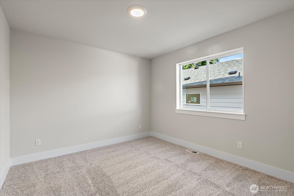 17915 Sunset Road Property Photo 29