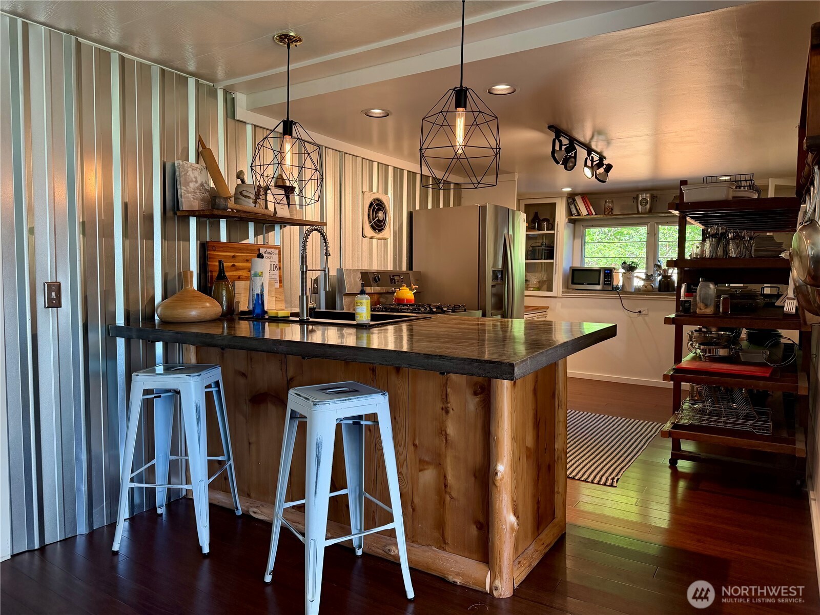 109 Mt Rainier Drive Property Photo 18