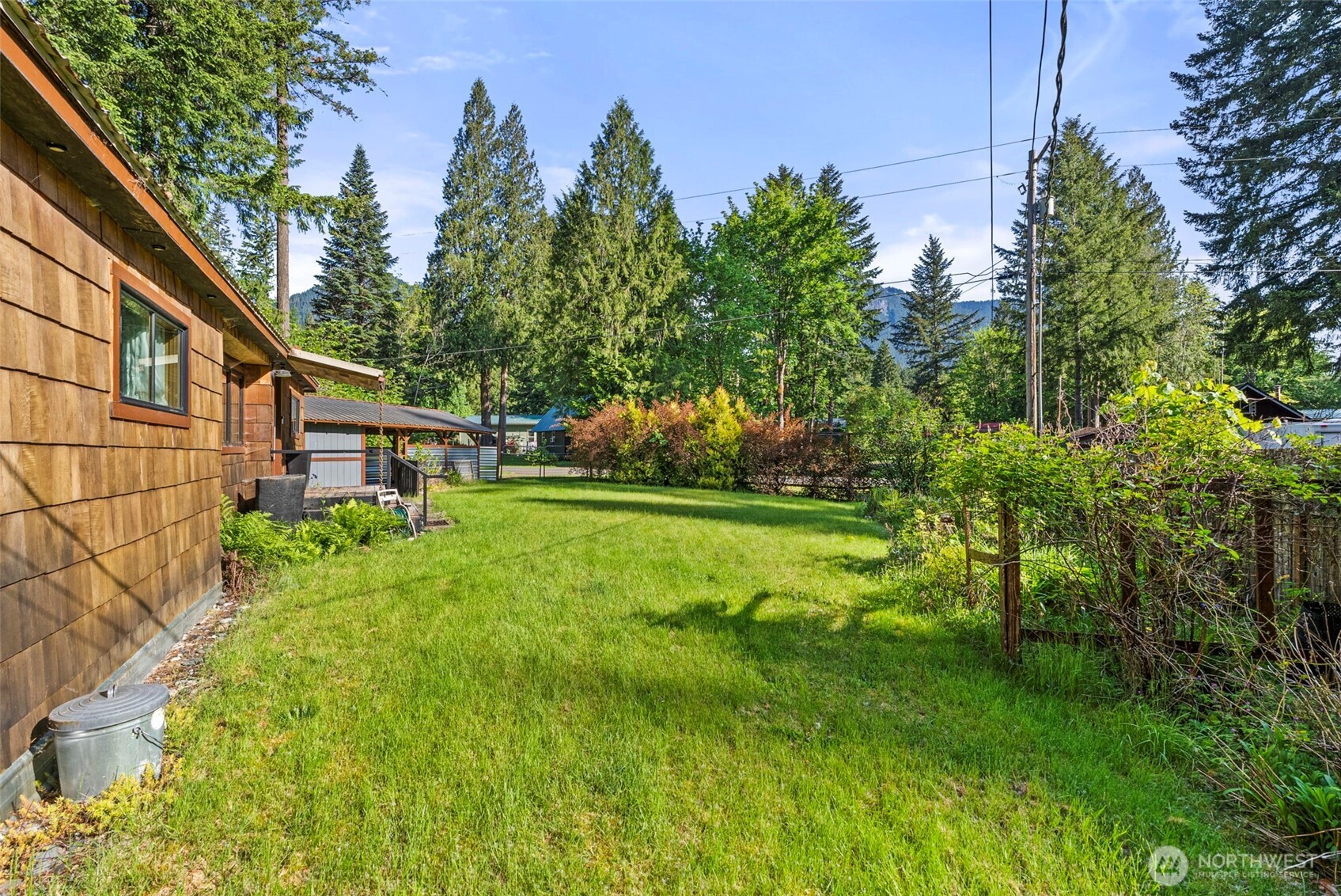 109 Mt Rainier Drive Property Photo 21