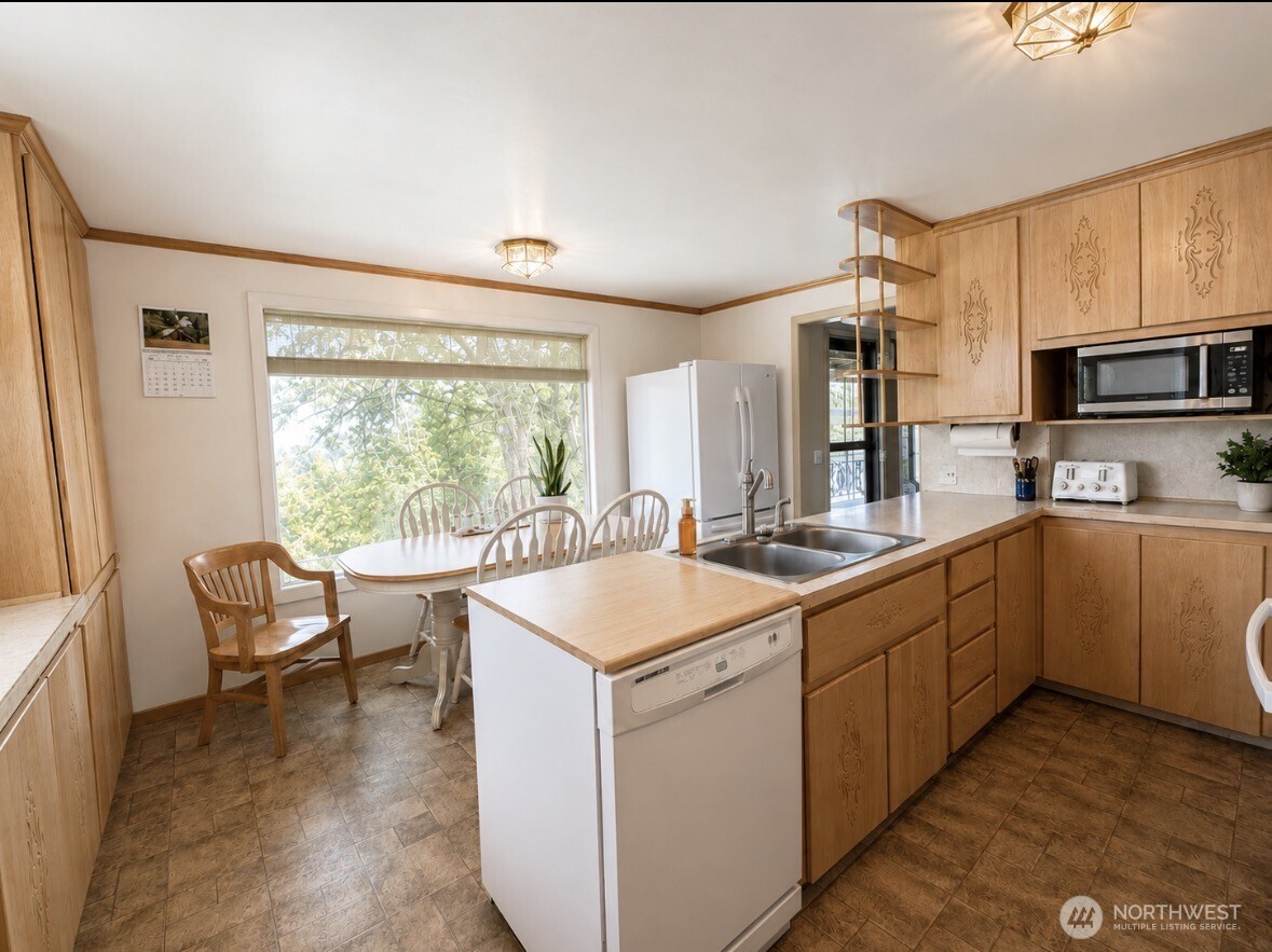16 Mossy Rock Road Property Photo 16