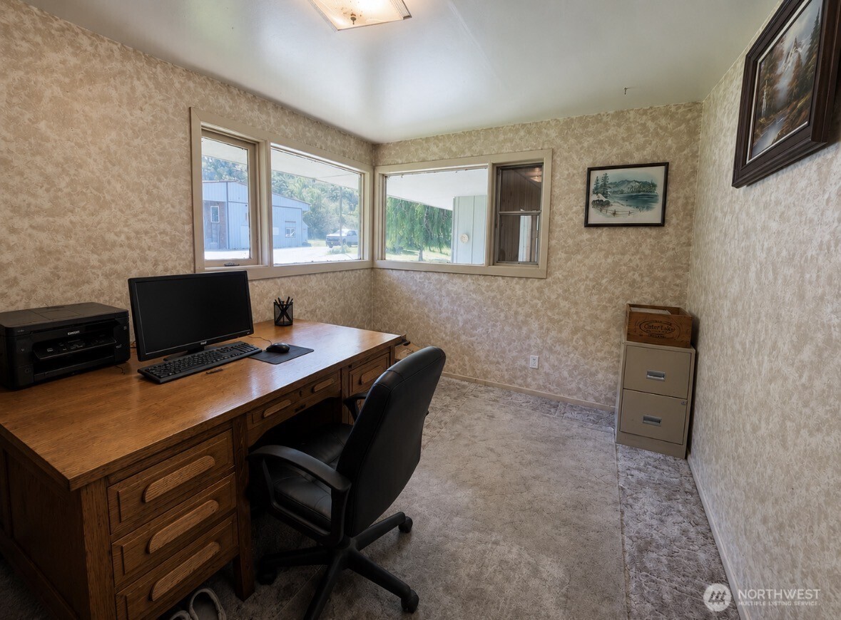 16 Mossy Rock Road Property Photo 24