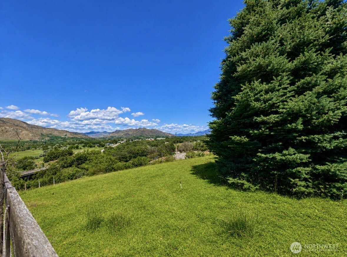 16 Mossy Rock Road Property Photo 39