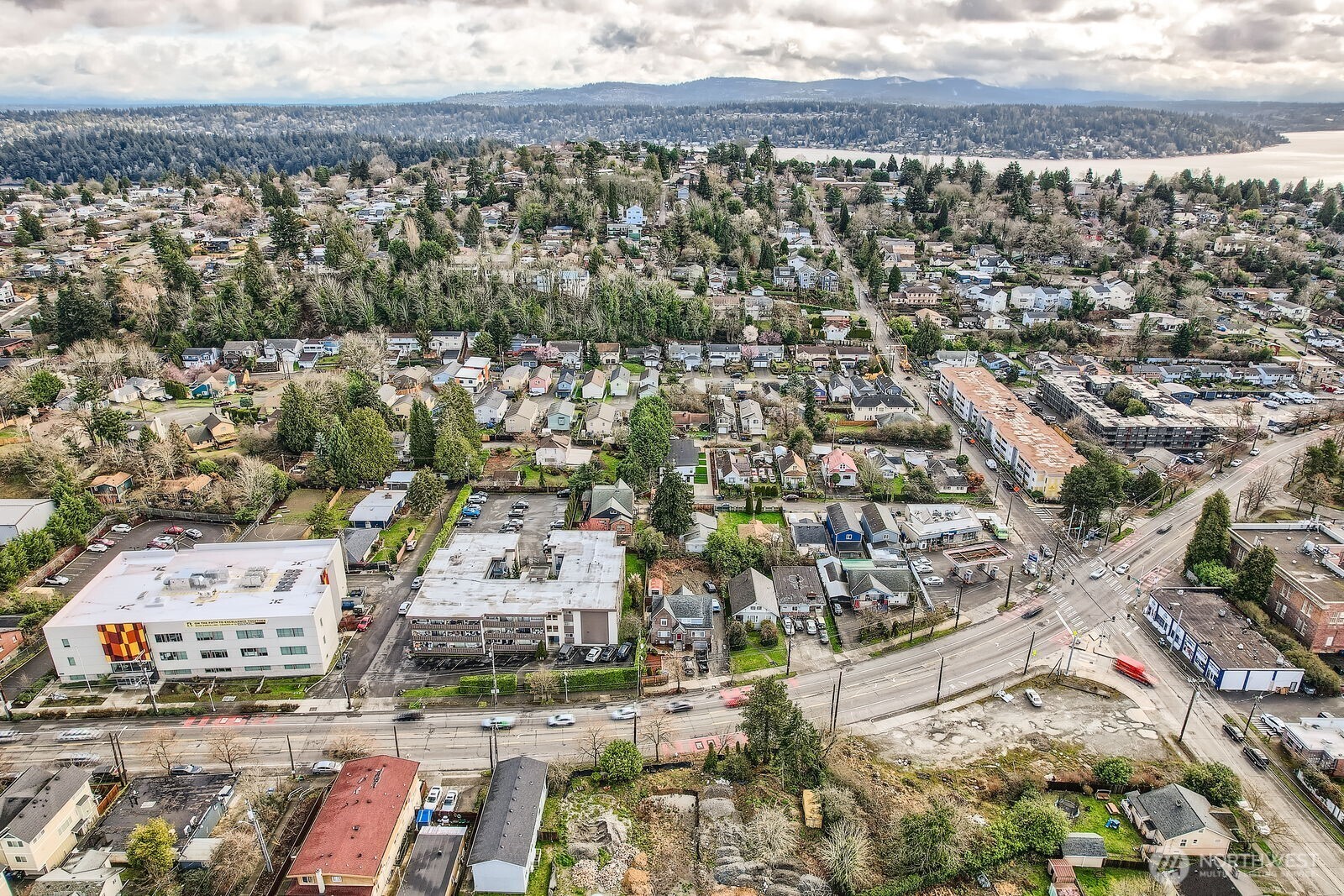 6198 6194&619 Rainier Avenue Property Photo 3
