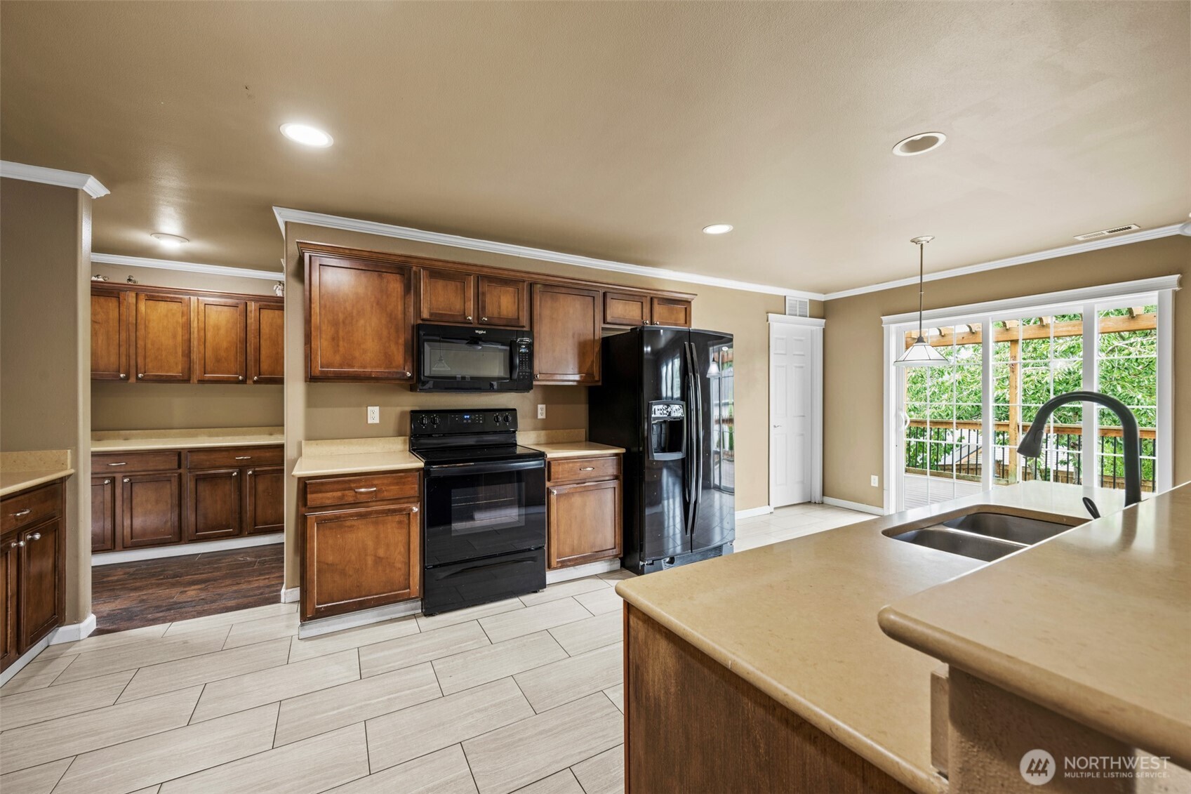 4737 Mount Baker Loop Property Photo 4