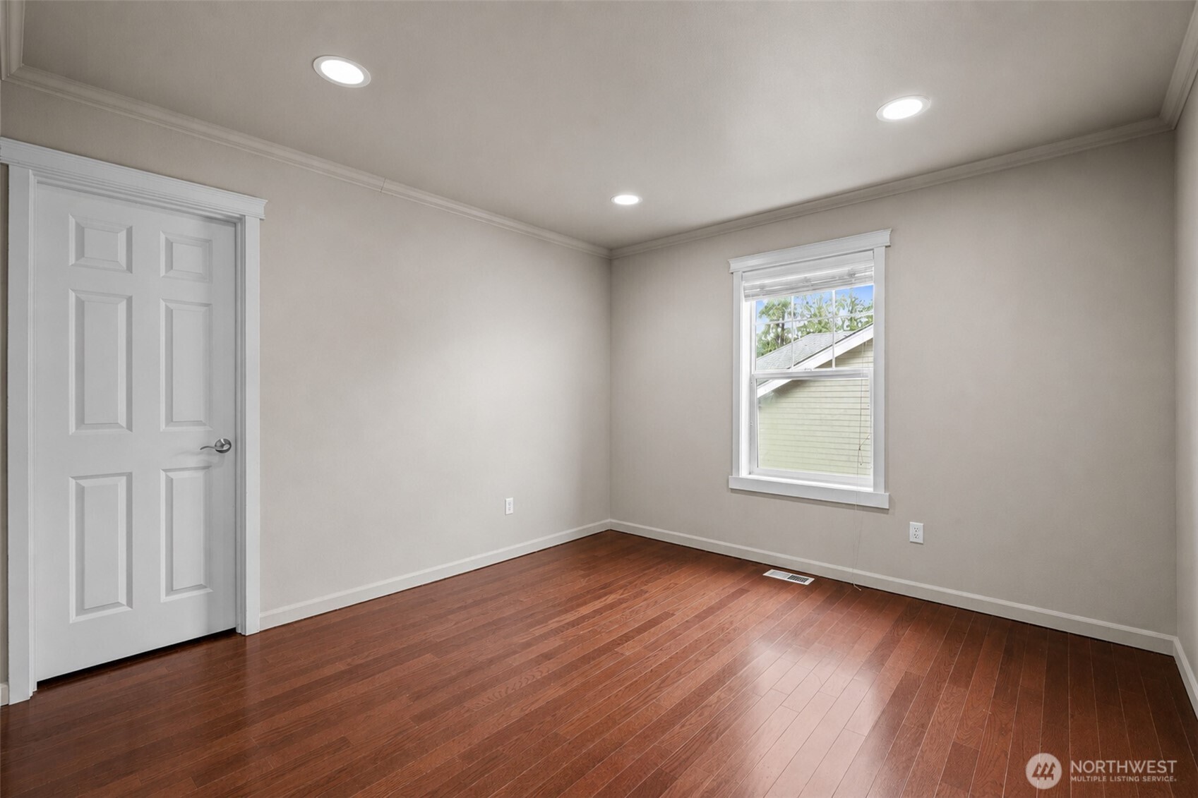 4737 Mount Baker Loop Property Photo 15