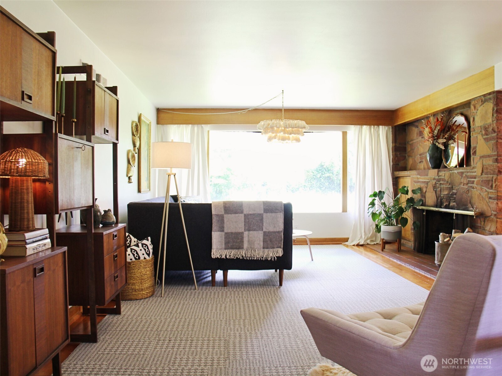 945 Idaho Street Property Photo 7