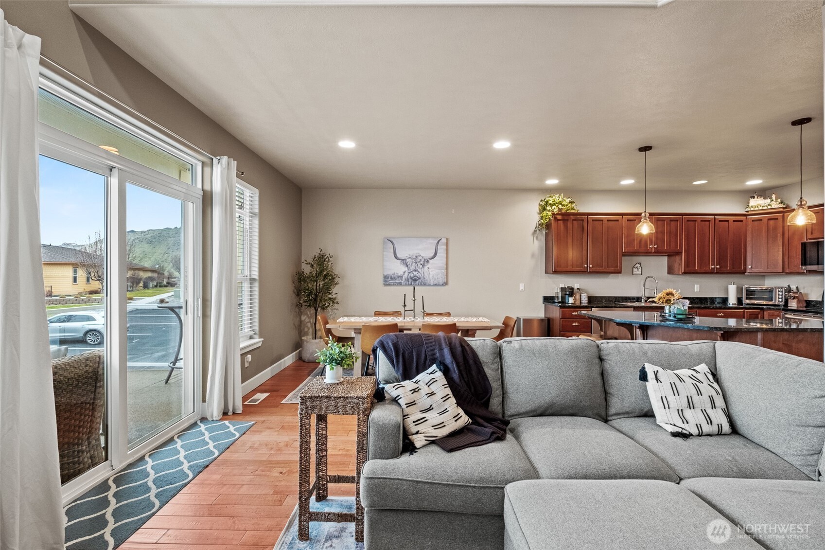 23325 Sunserra Loop A44 Property Photo 10