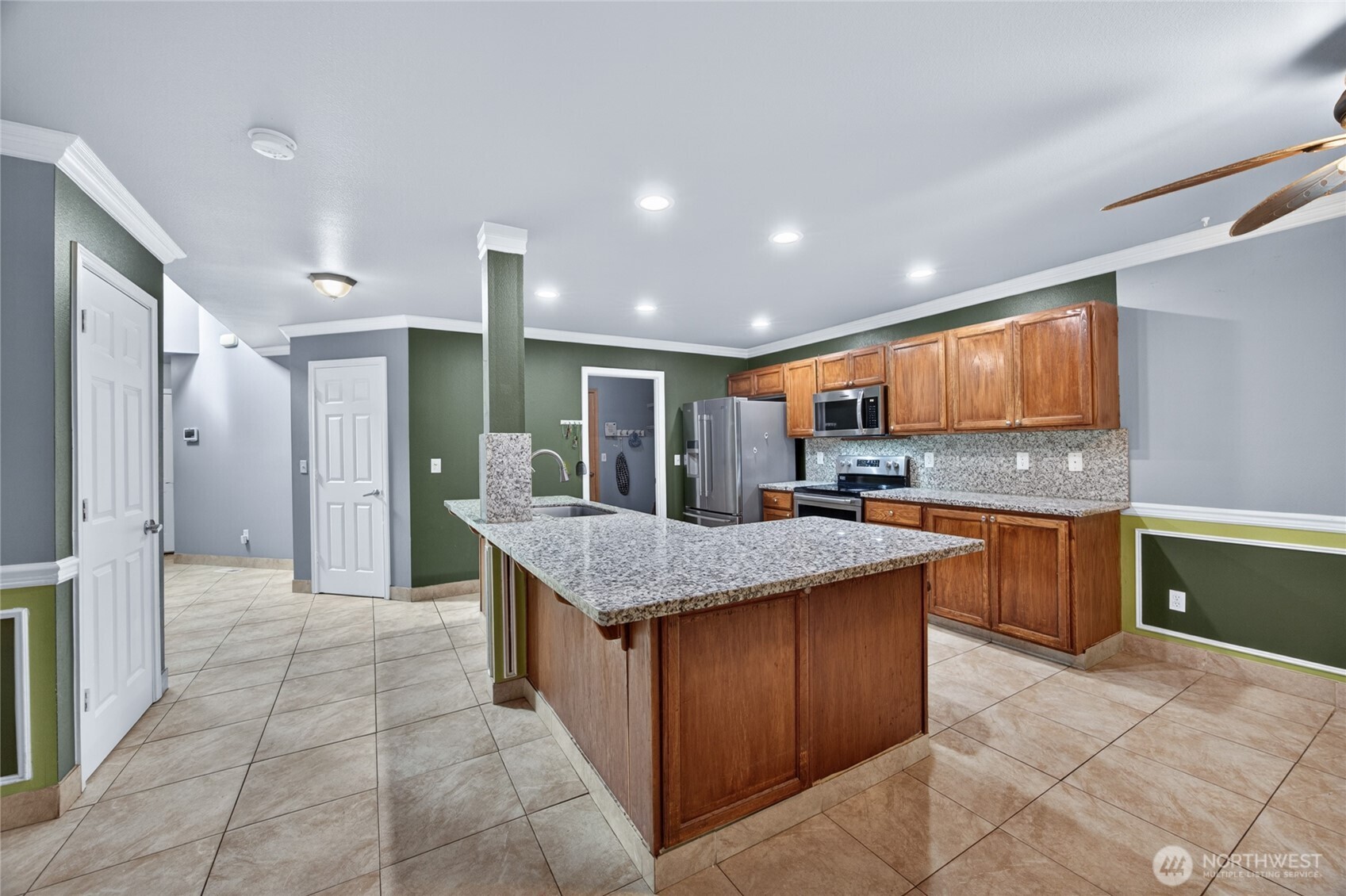 10426 198th Street Ct Property Photo 11