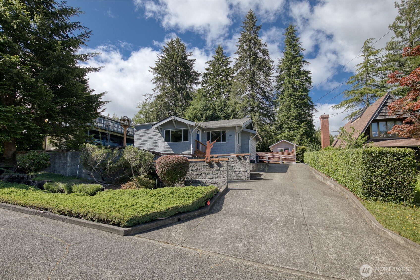612 9th Avenue Property Photo 2