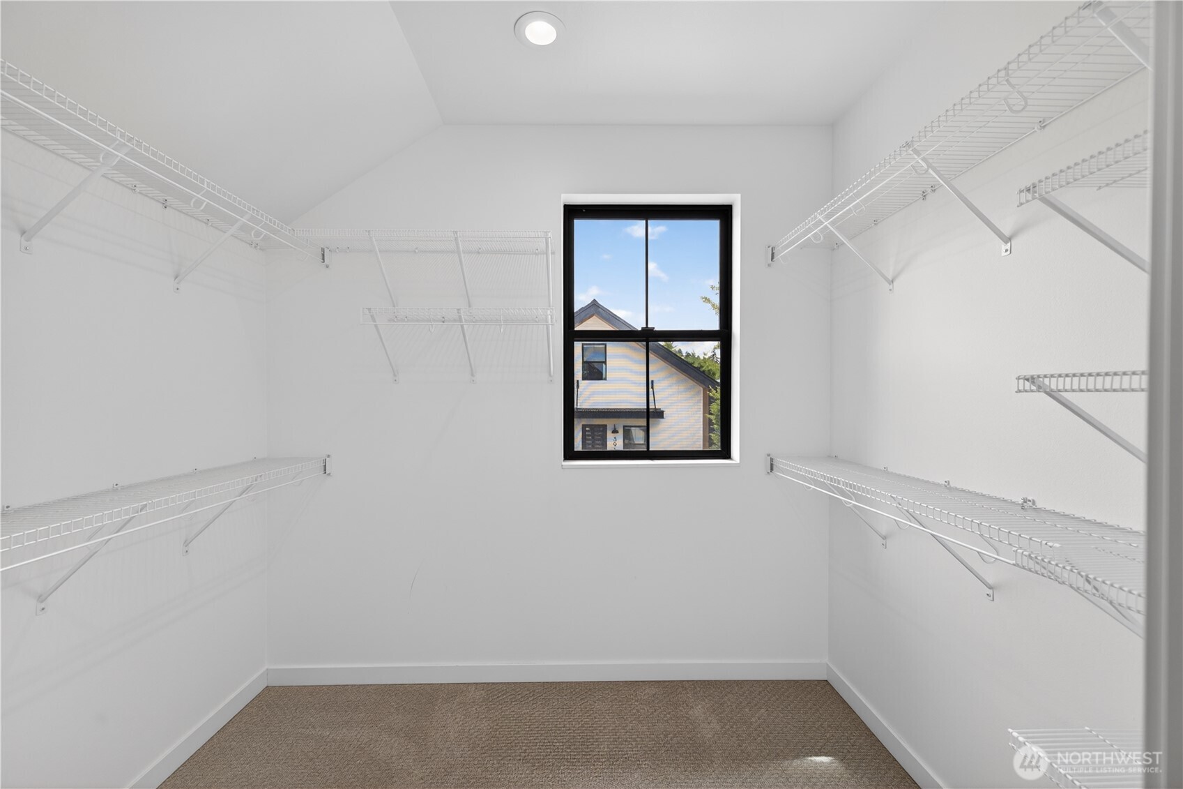 3914 Crosswinds Court Property Photo 27