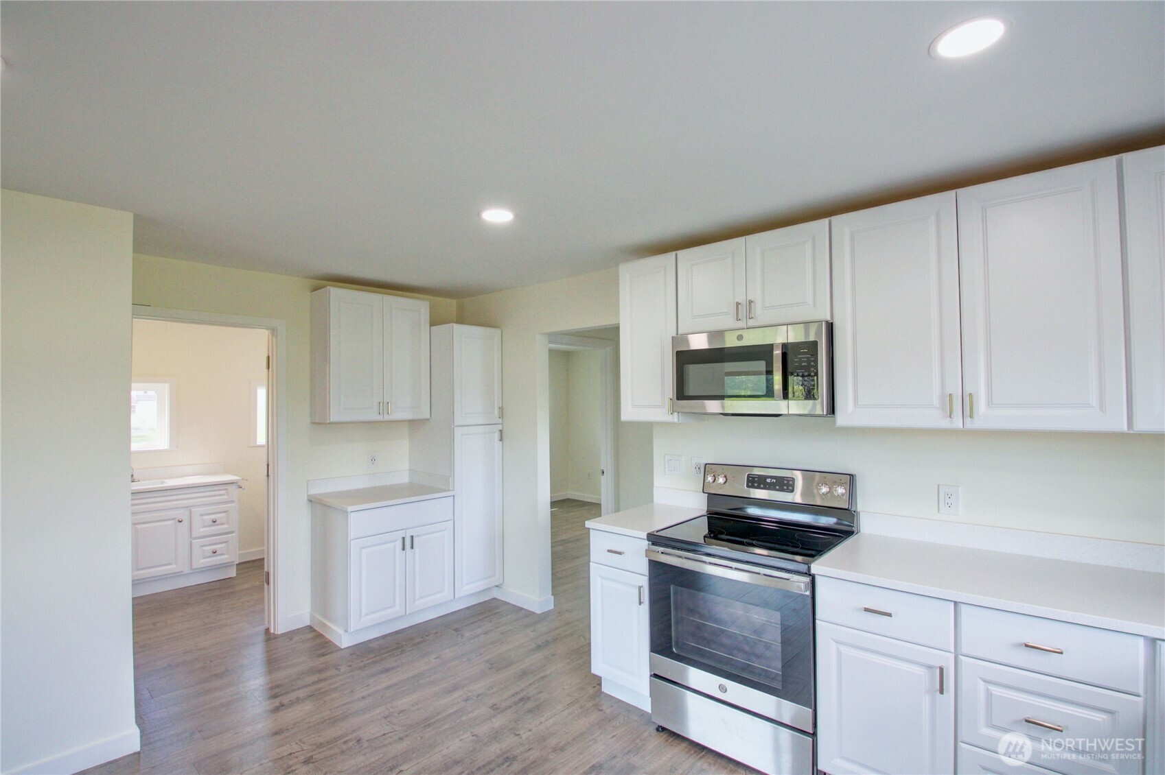 11132 Sterling Road Property Photo 5