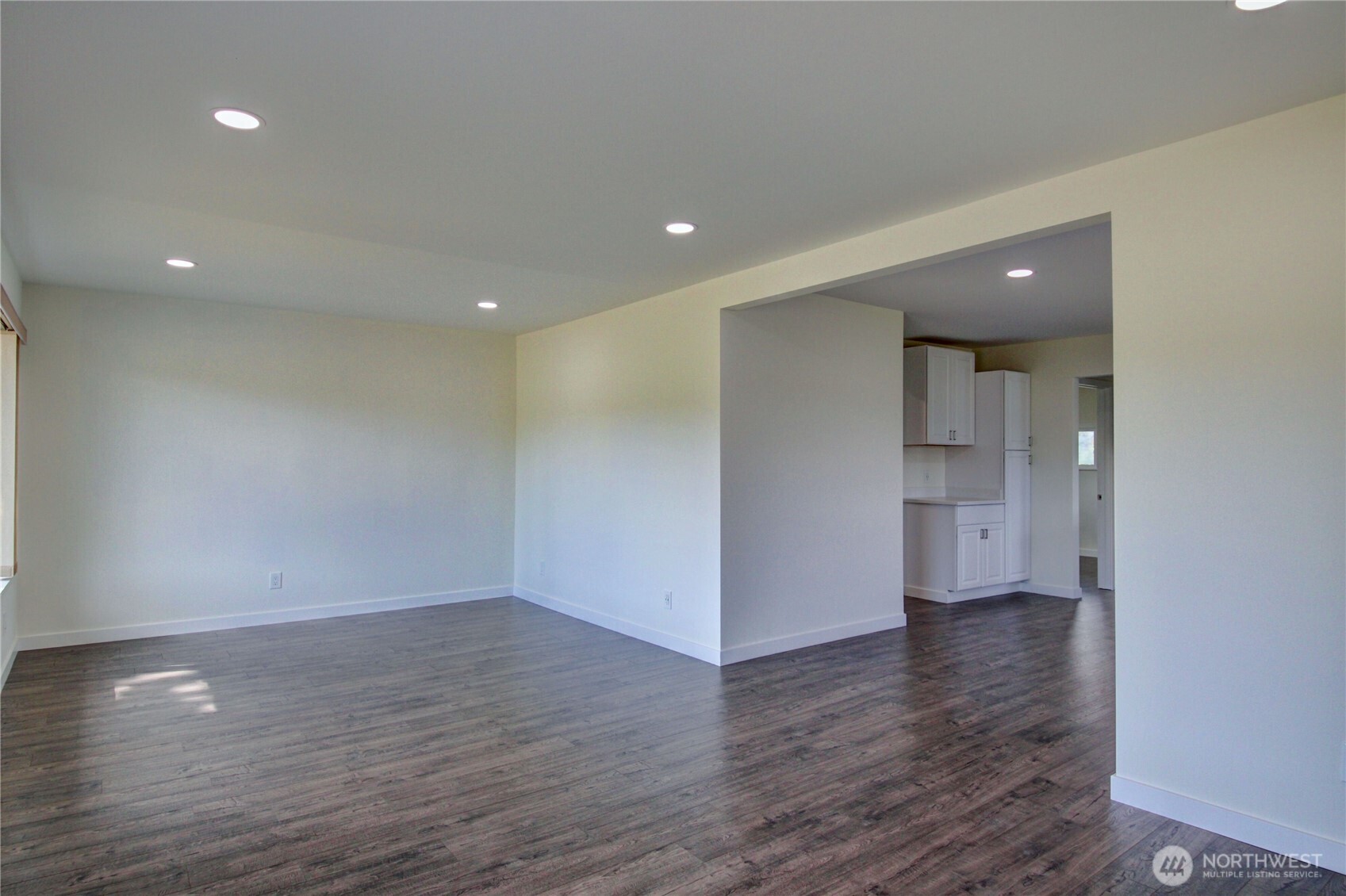 11132 Sterling Road Property Photo 10