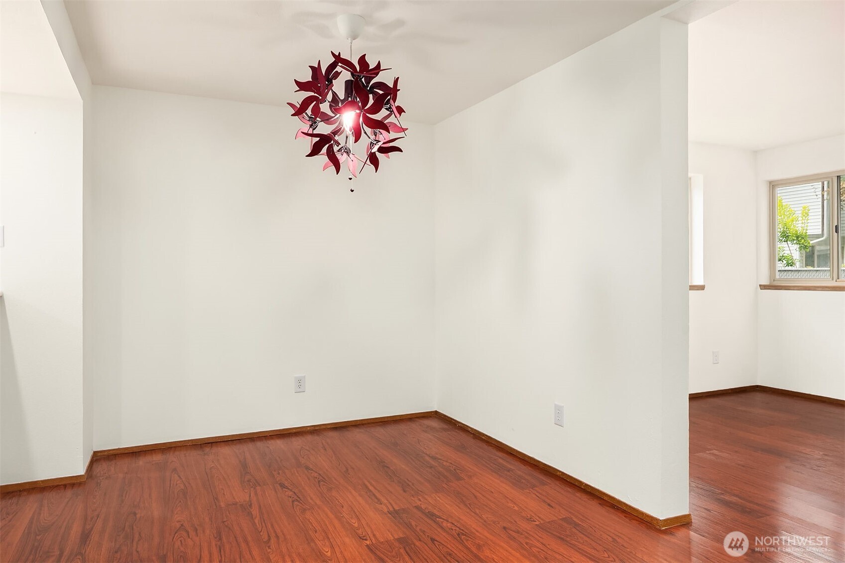 708 6th Avenue E101 Property Photo 12
