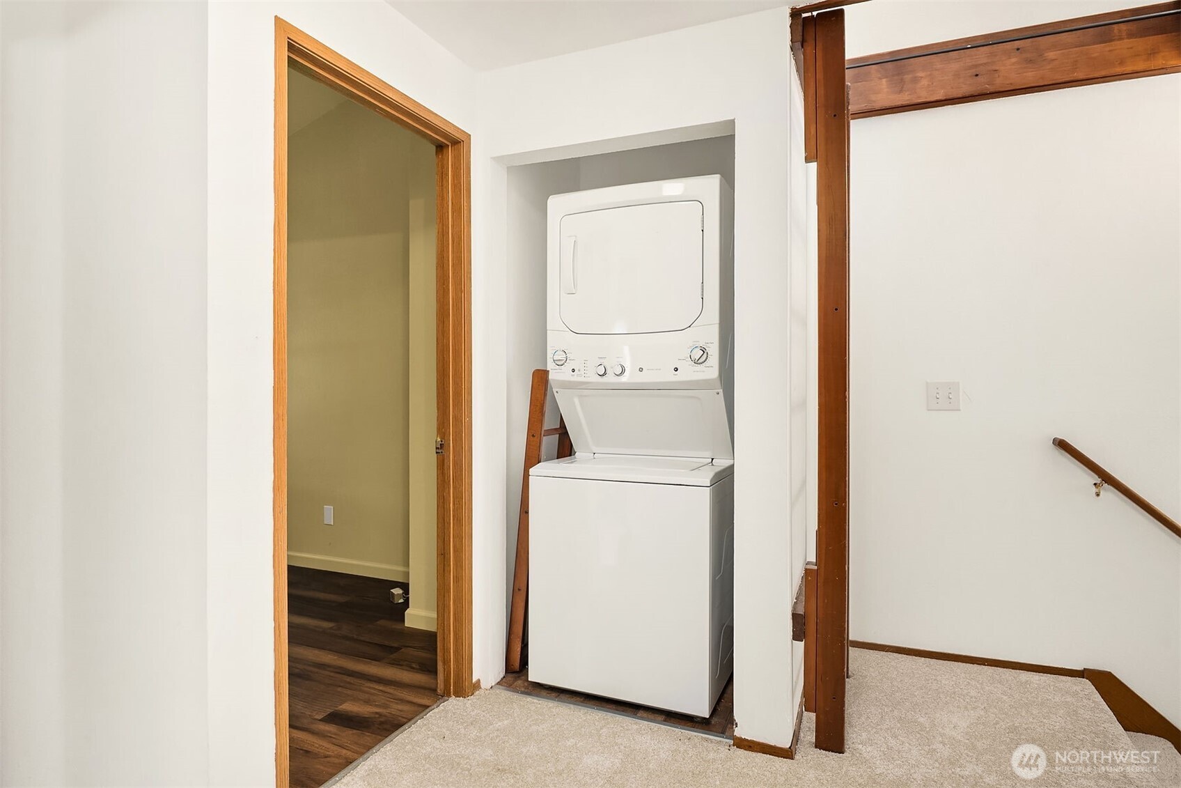 708 6th Avenue E101 Property Photo 29