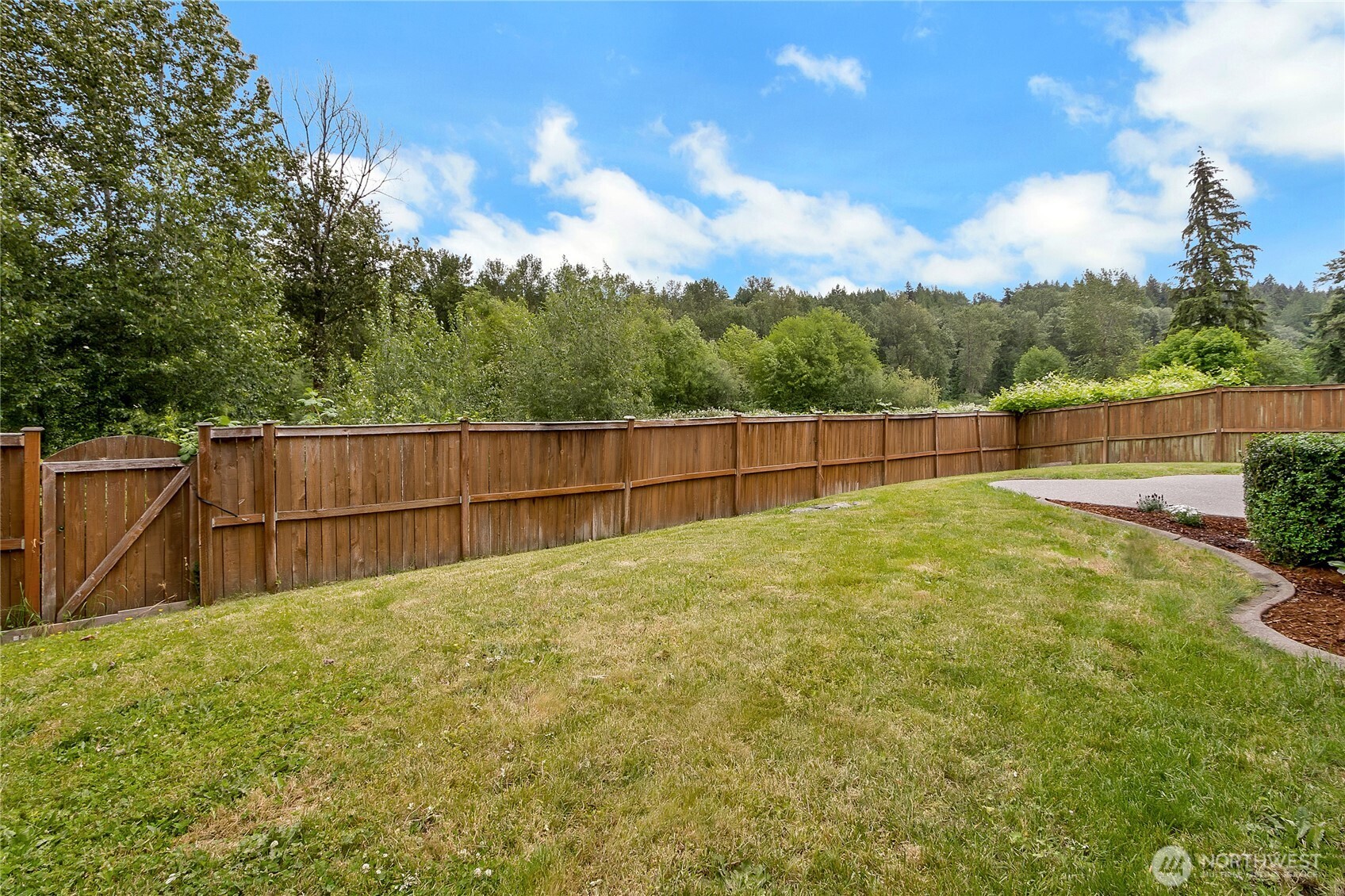 1522 Daffodil Avenue Property Photo 27