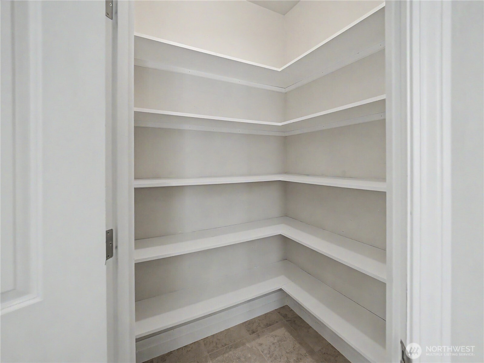 2635 Perry Court Property Photo 11