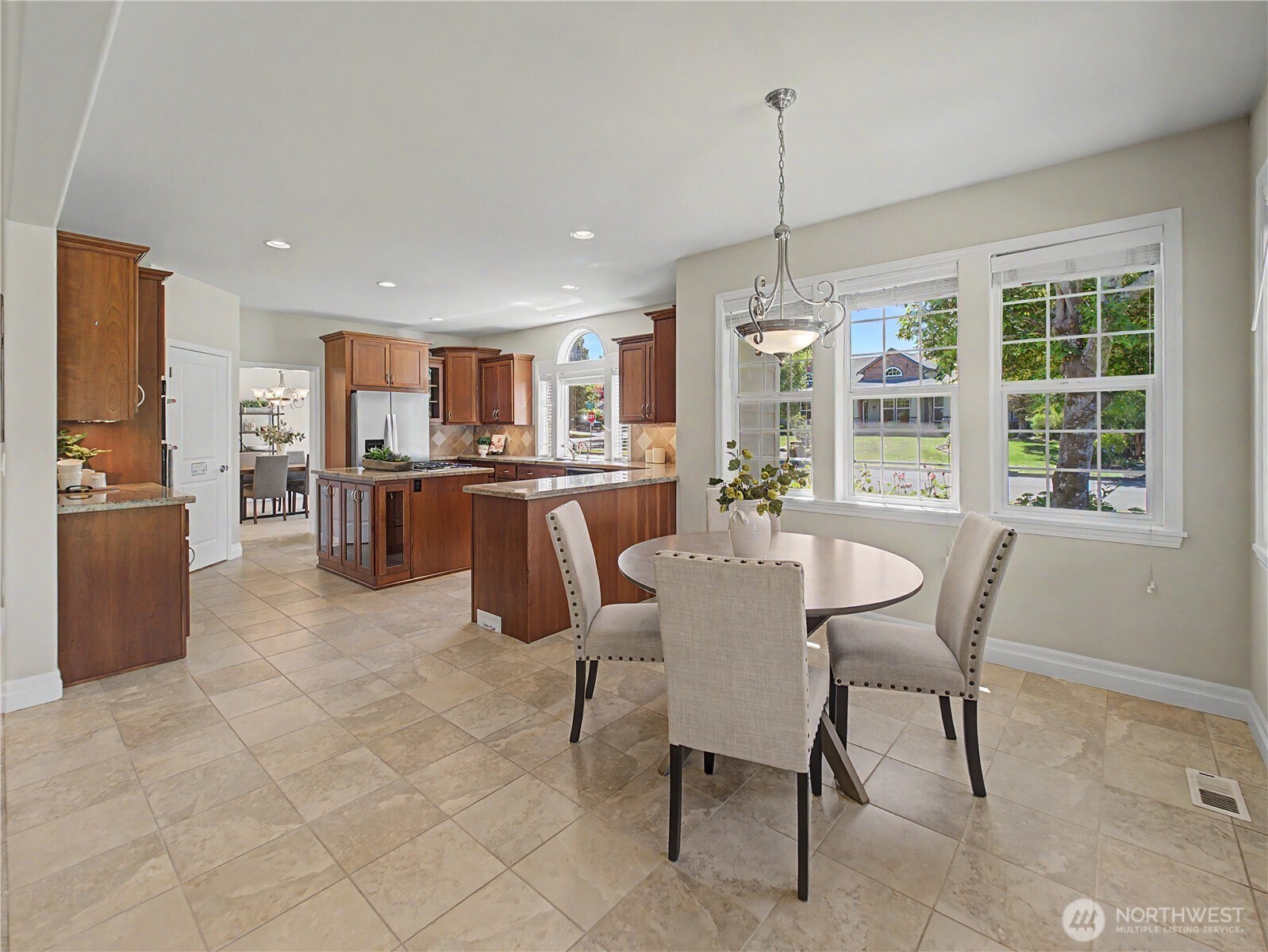 2635 Perry Court Property Photo 13